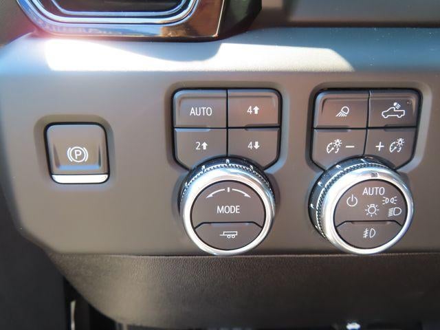 2025 GMC Sierra 3500 HD AT4