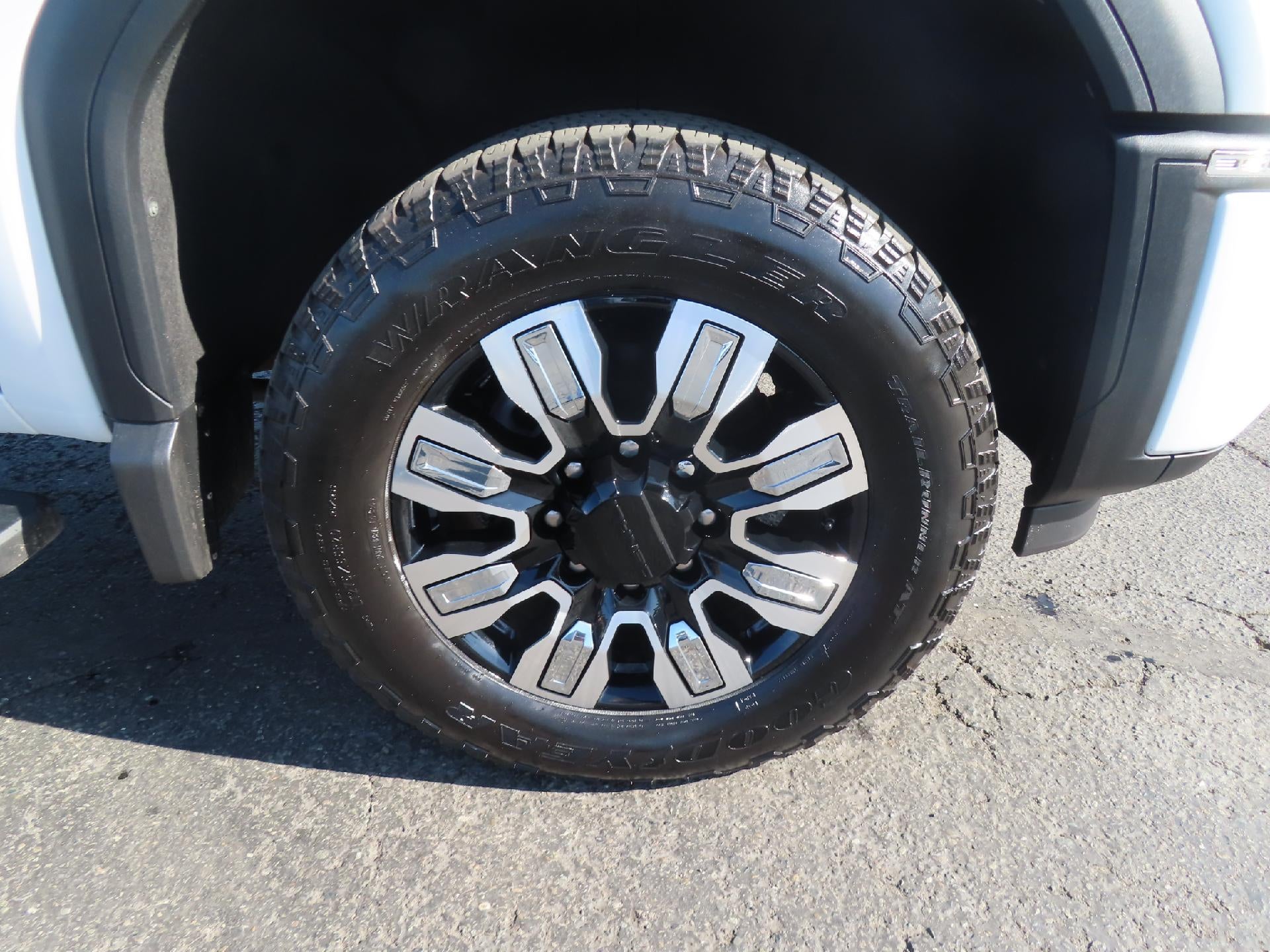 2025 GMC Sierra 3500 HD Denali