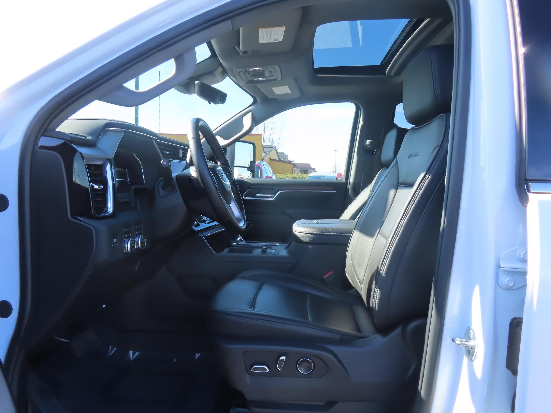 2025 GMC Sierra 3500 HD Denali