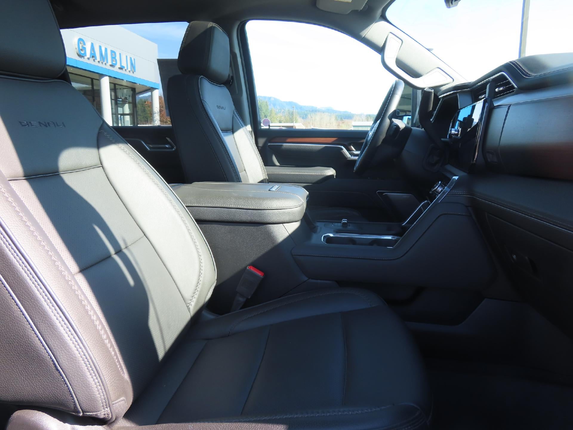 2025 GMC Sierra 3500 HD Denali