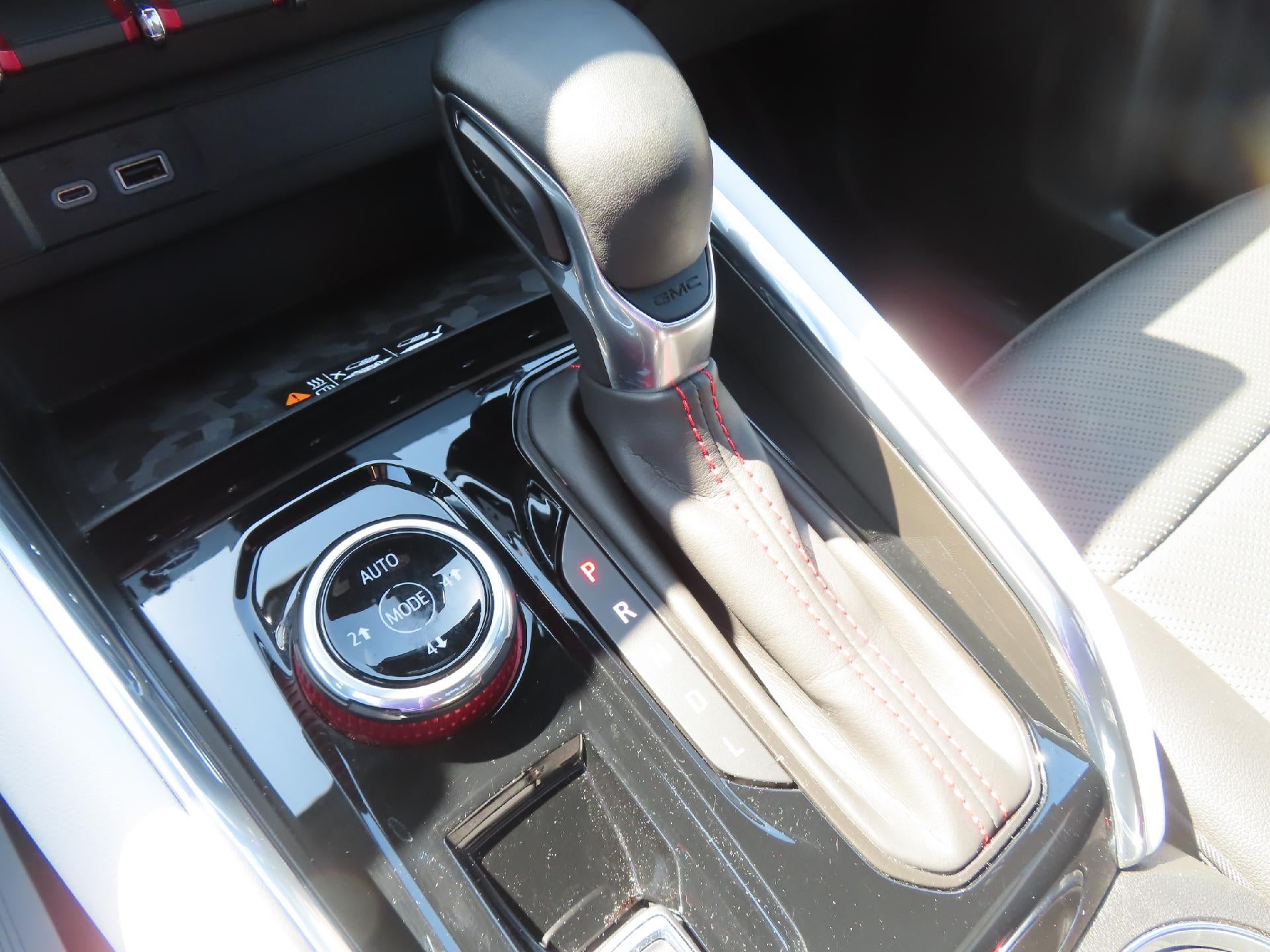 2023 GMC Canyon AT4X