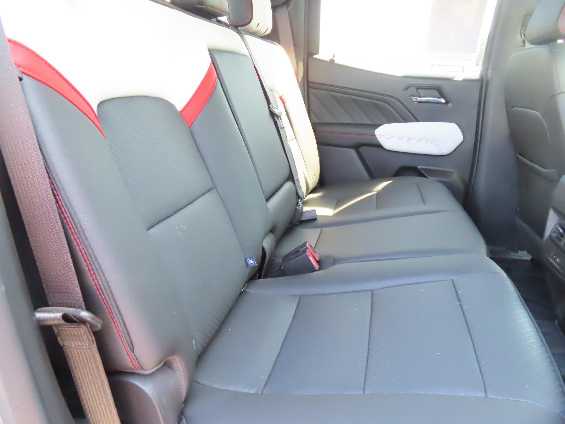 2023 GMC Canyon AT4X