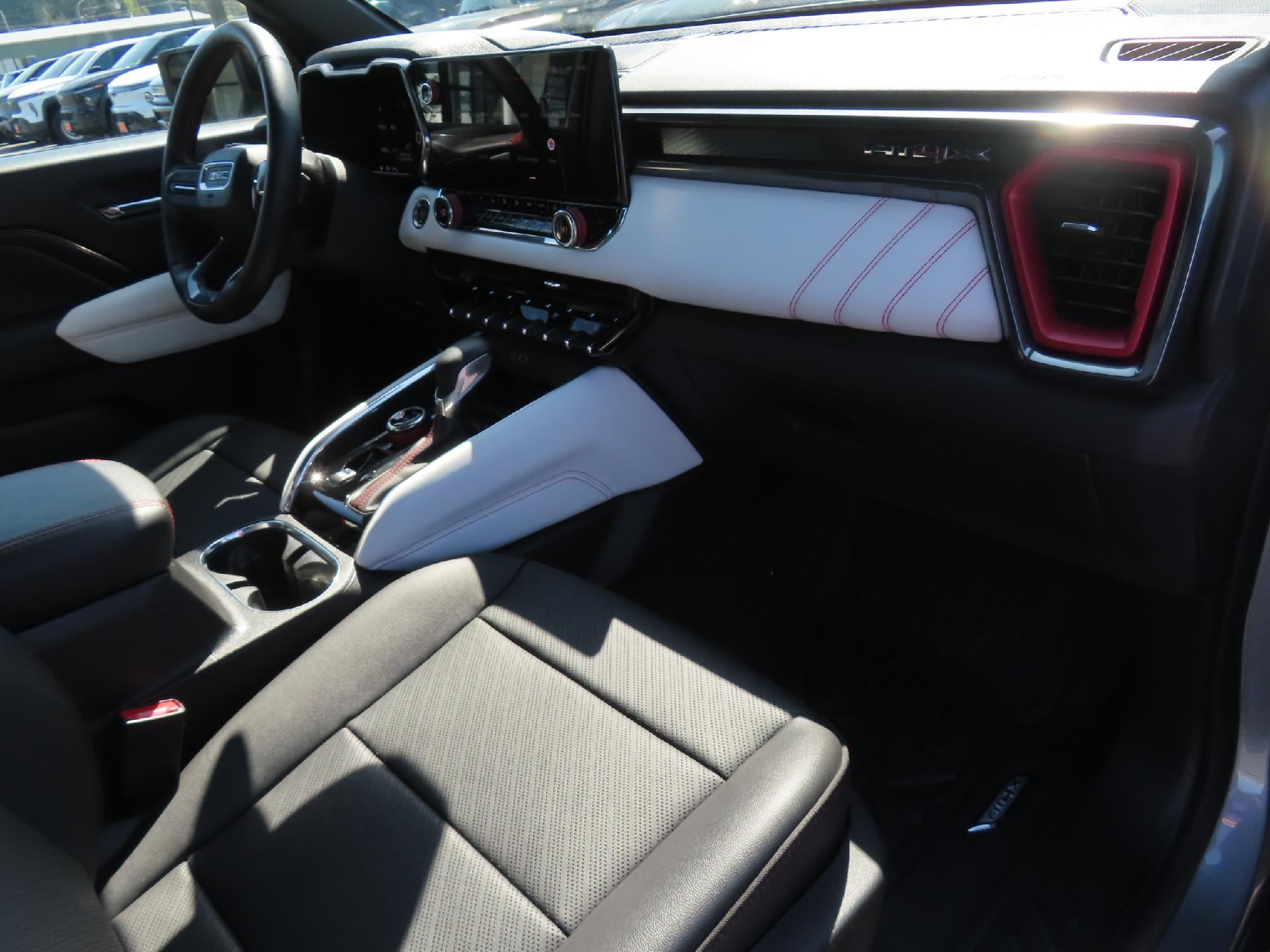 2023 GMC Canyon AT4X