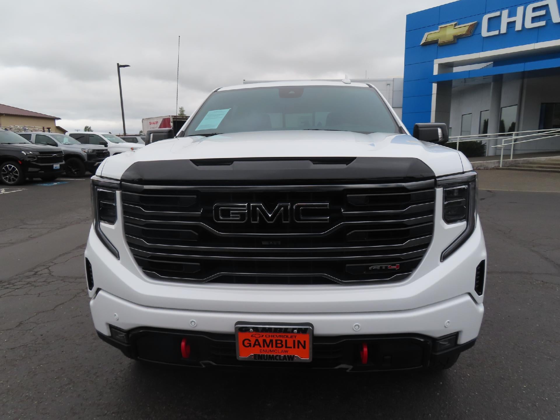 2025 GMC Sierra 1500 AT4