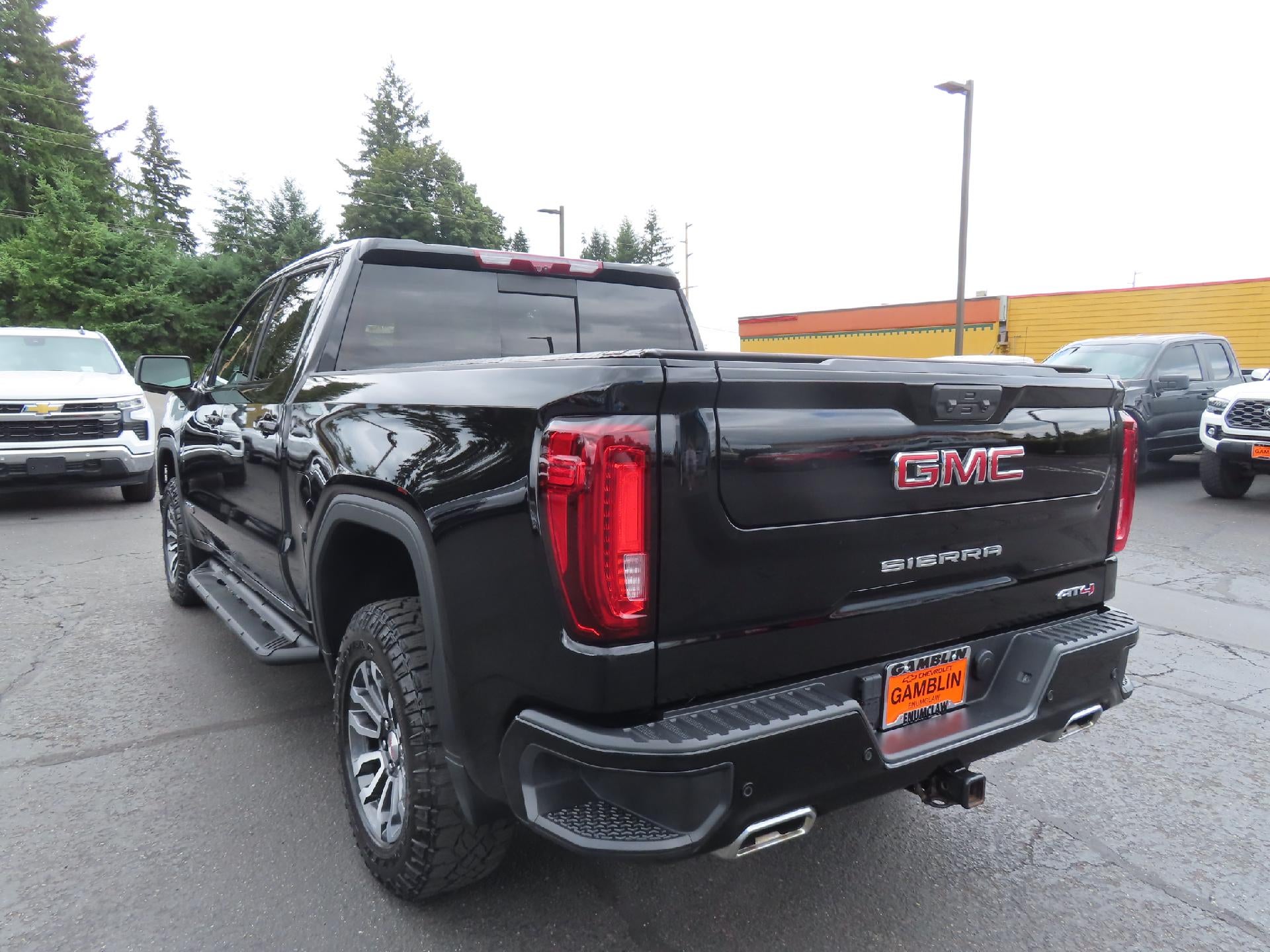 2023 GMC Sierra 1500 AT4