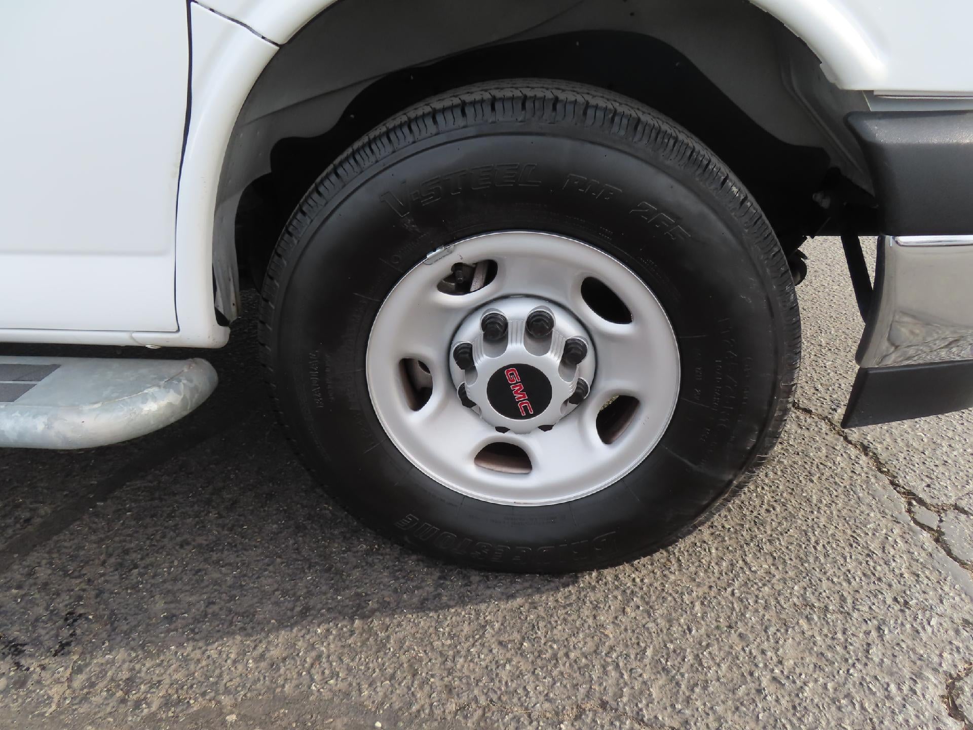 2024 GMC Savana Cargo 2500 Work Van