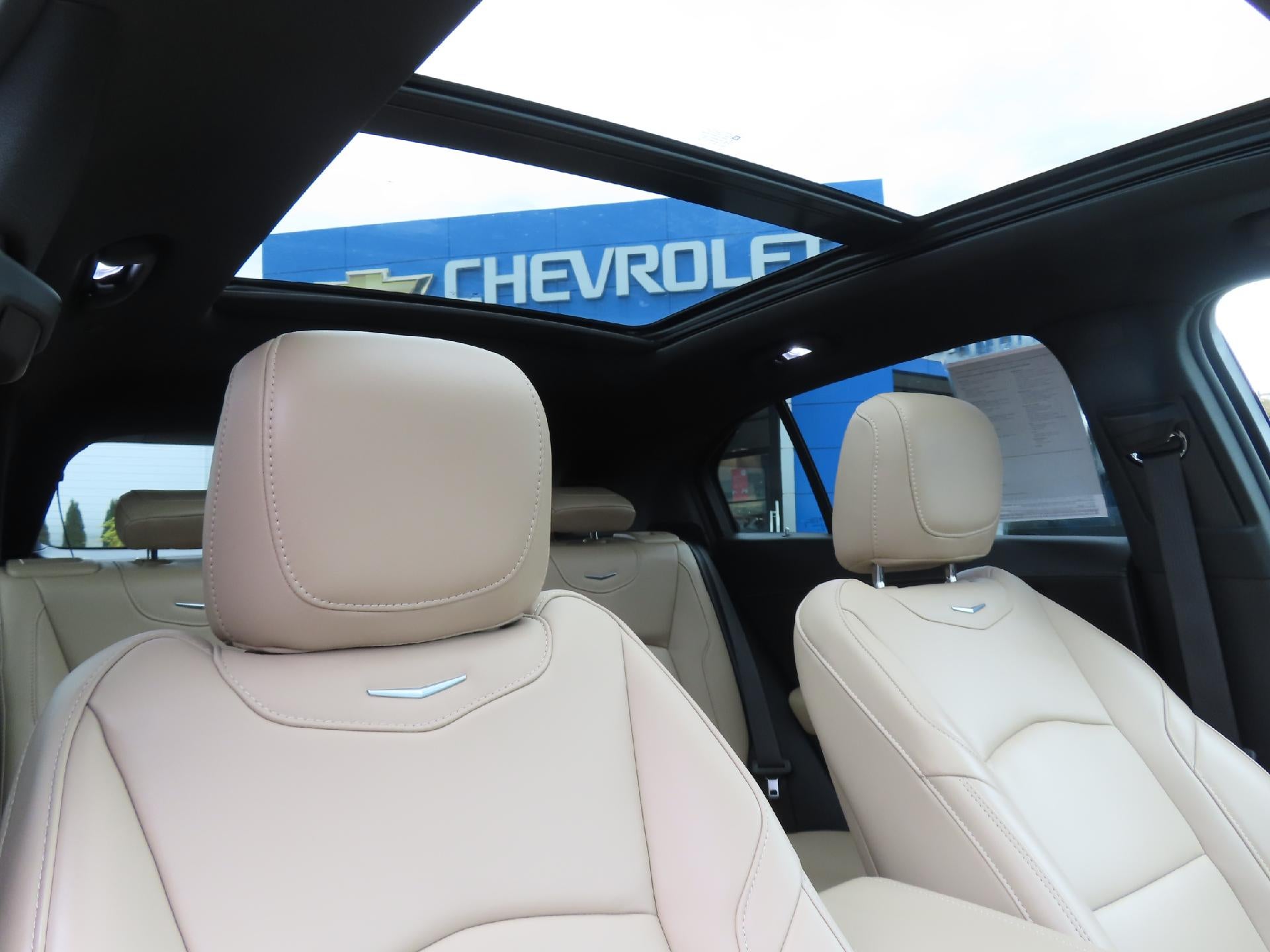 2024 Cadillac XT4 Premium Luxury