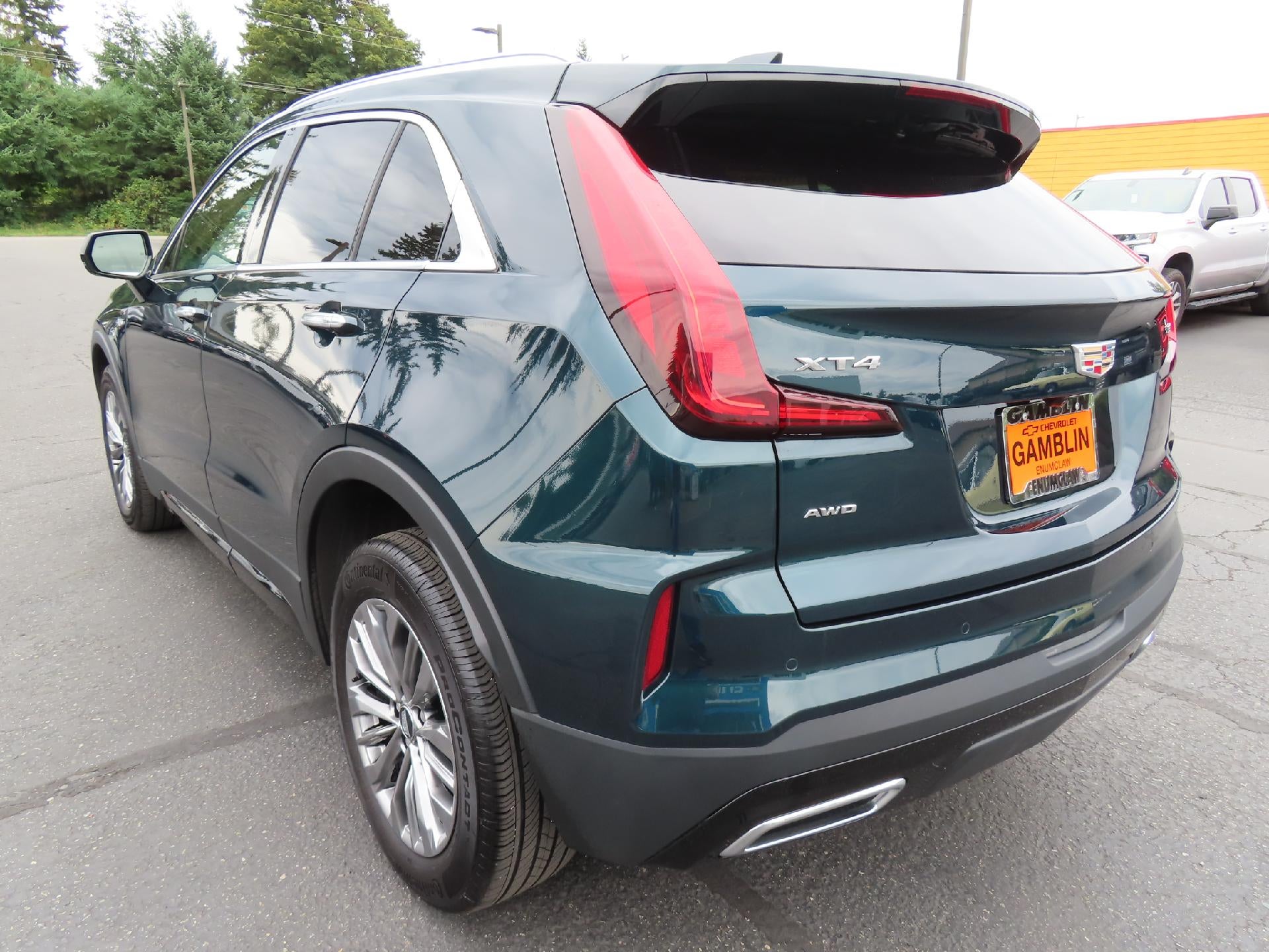 2024 Cadillac XT4 Premium Luxury