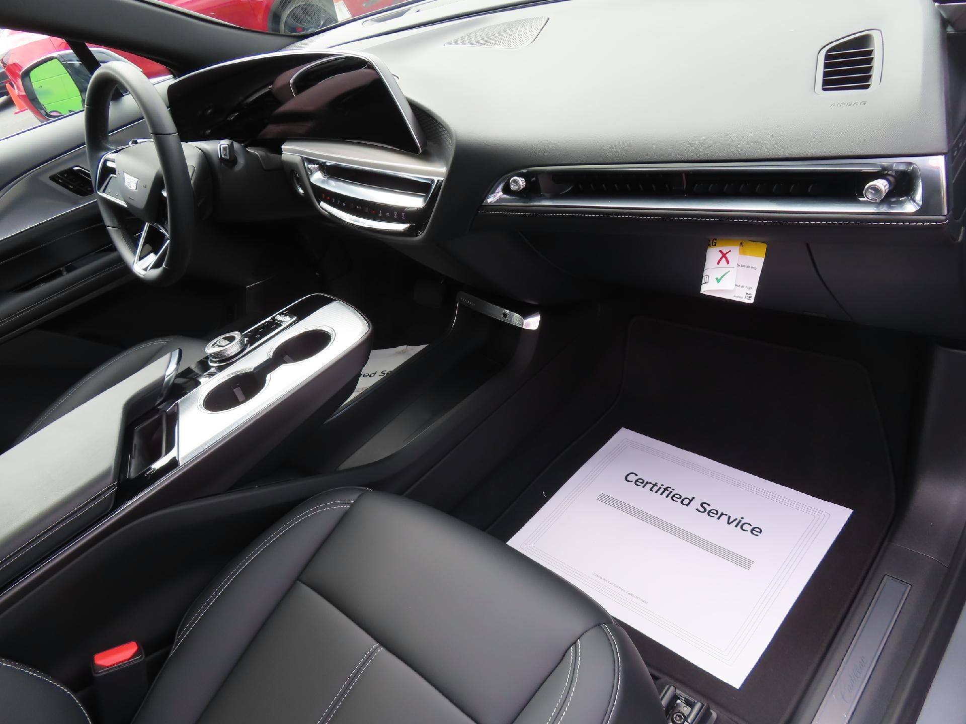 2024 Cadillac LYRIQ Tech