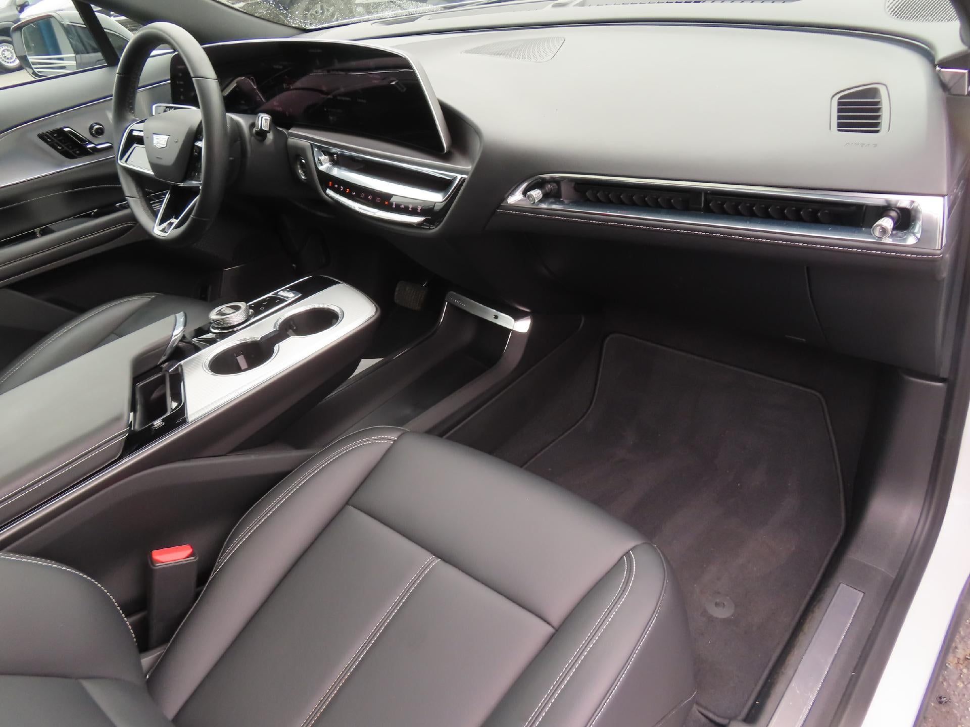 2024 Cadillac LYRIQ Tech