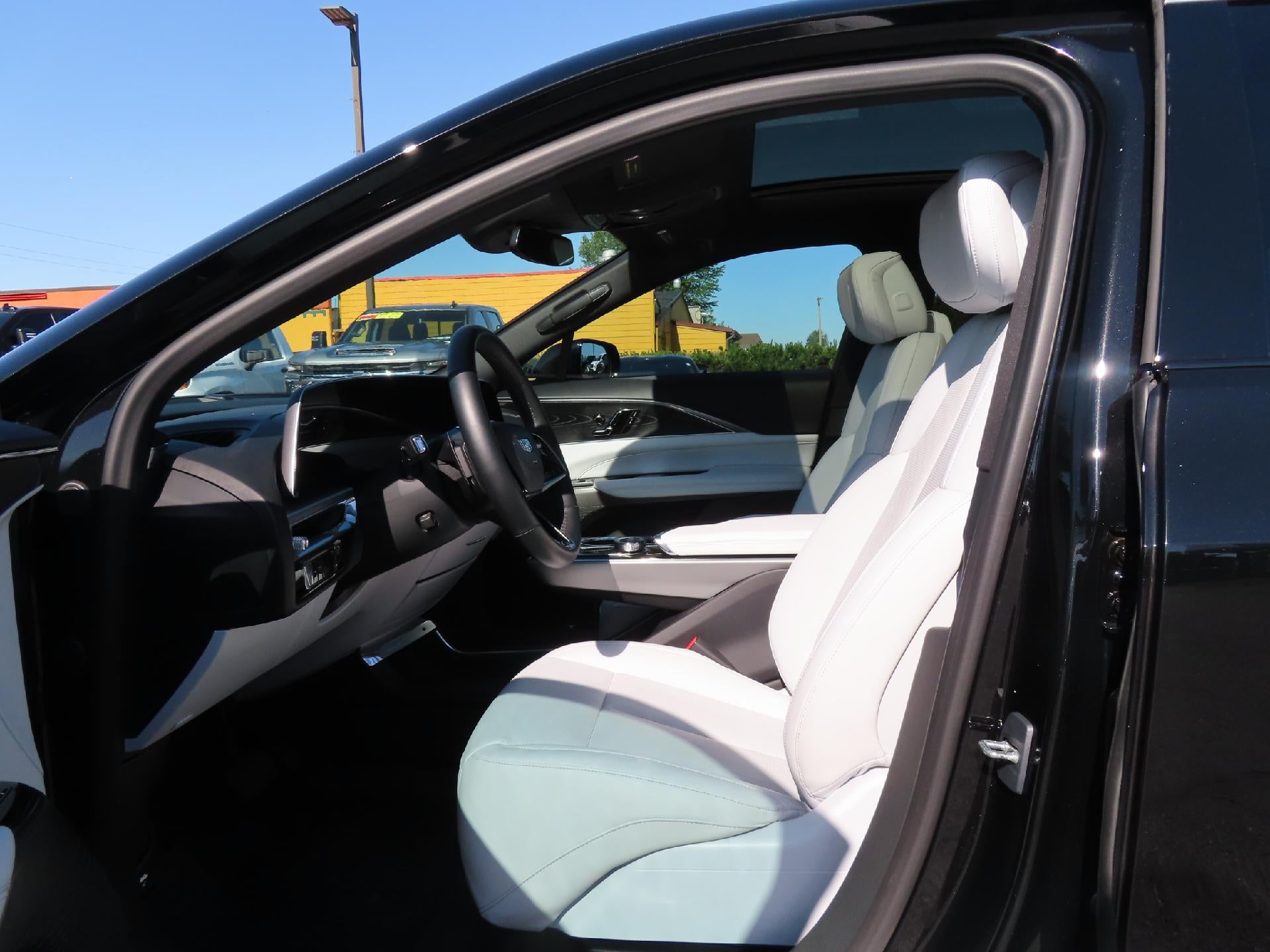 2024 Cadillac LYRIQ Luxury