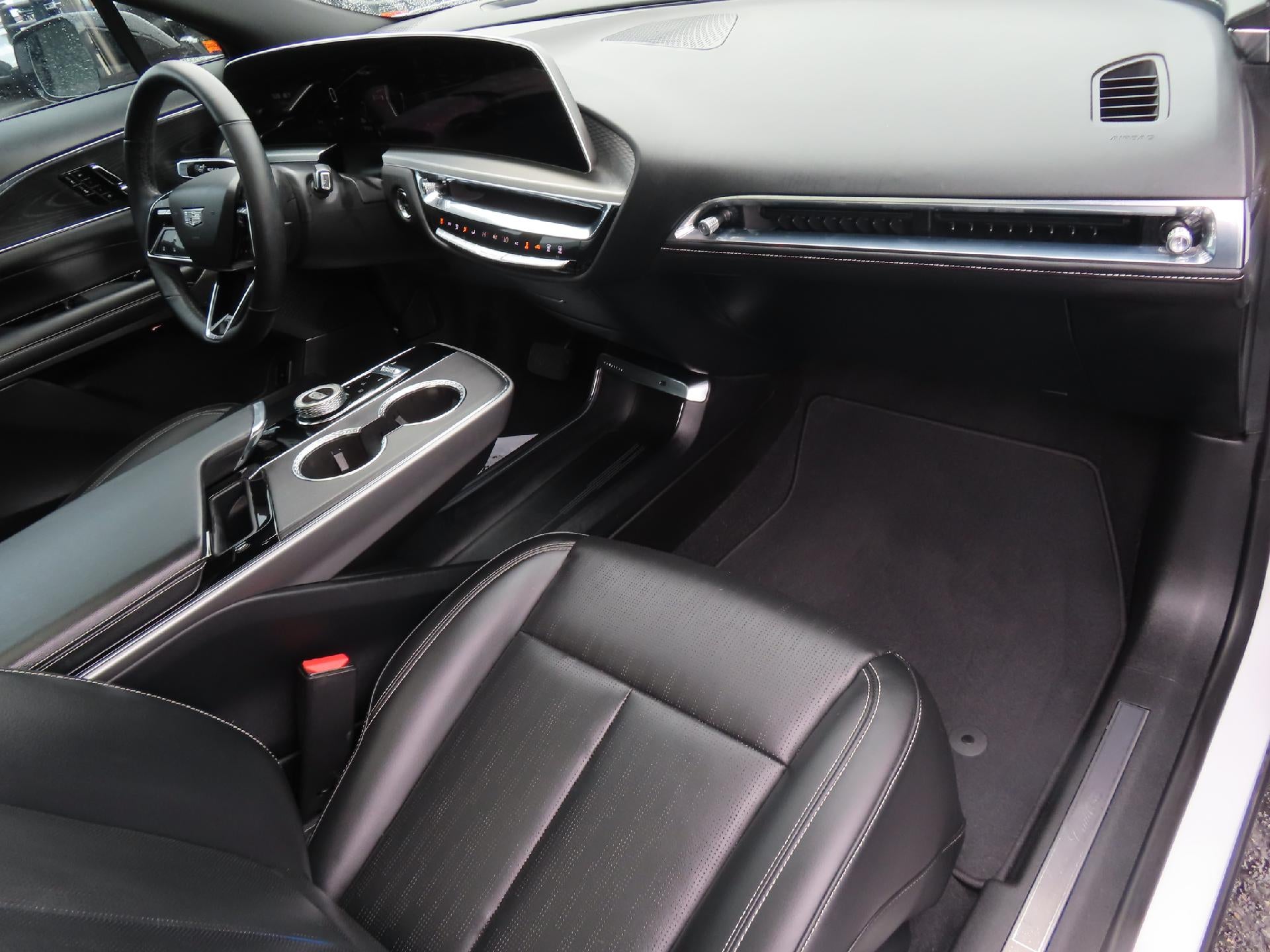 2024 Cadillac LYRIQ Luxury