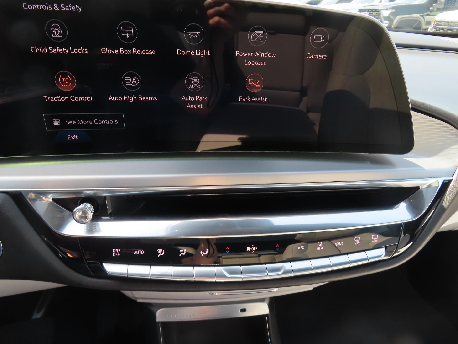2024 Cadillac LYRIQ Luxury