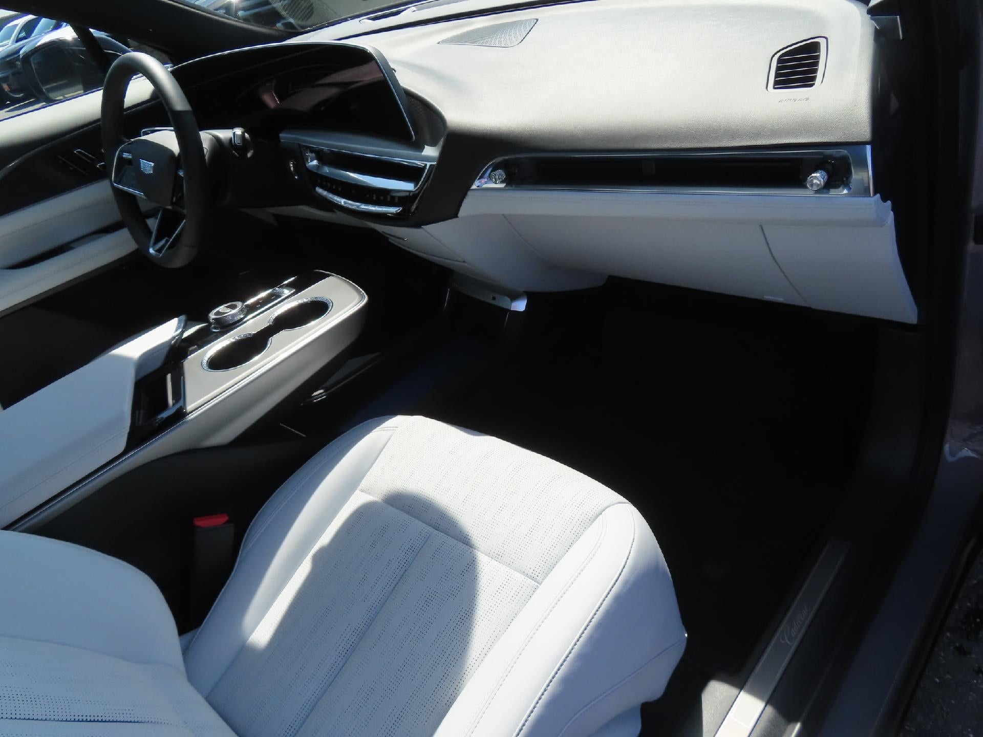 2024 Cadillac LYRIQ Luxury