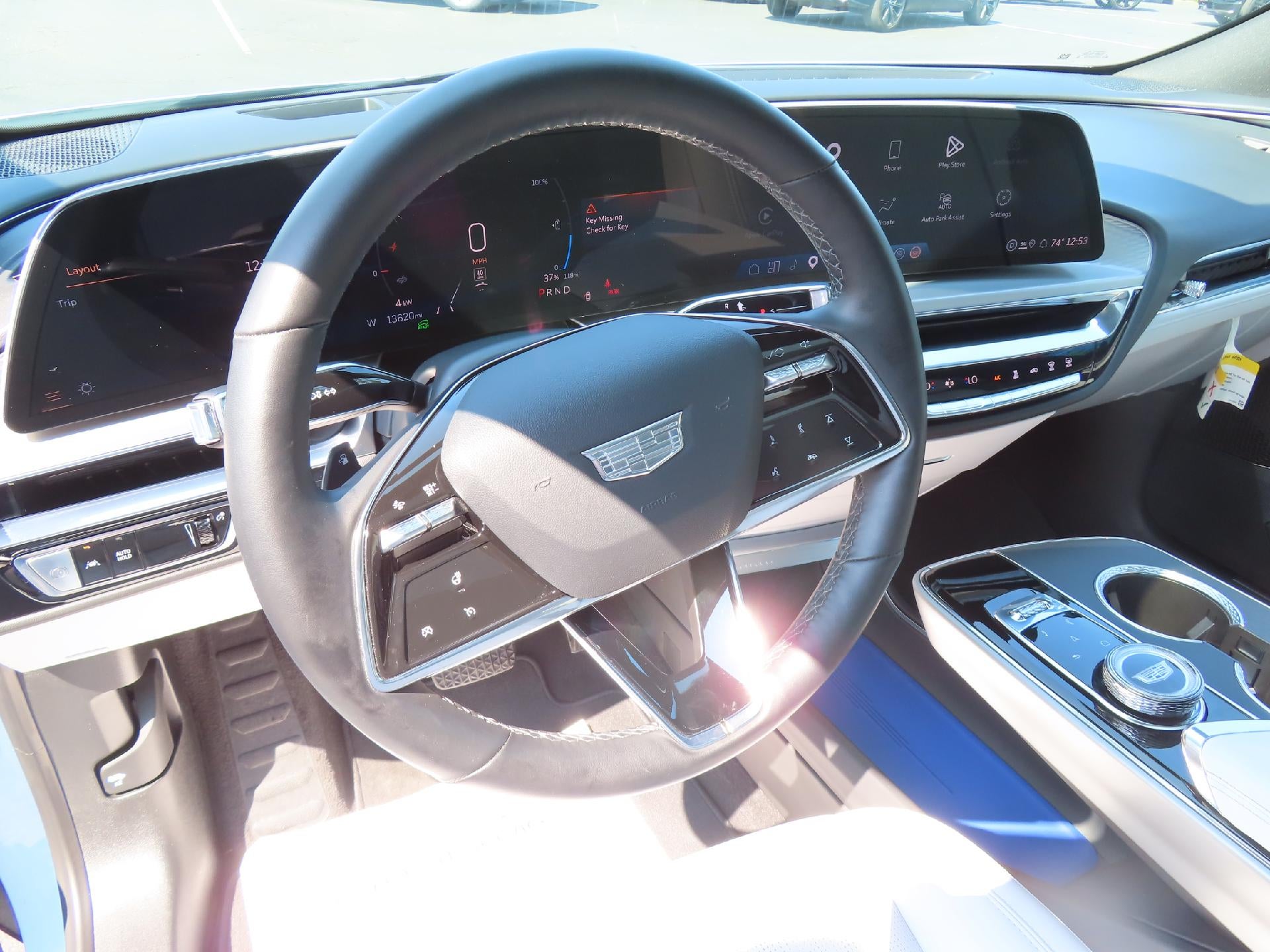 2024 Cadillac LYRIQ Luxury 1 - Photo 13