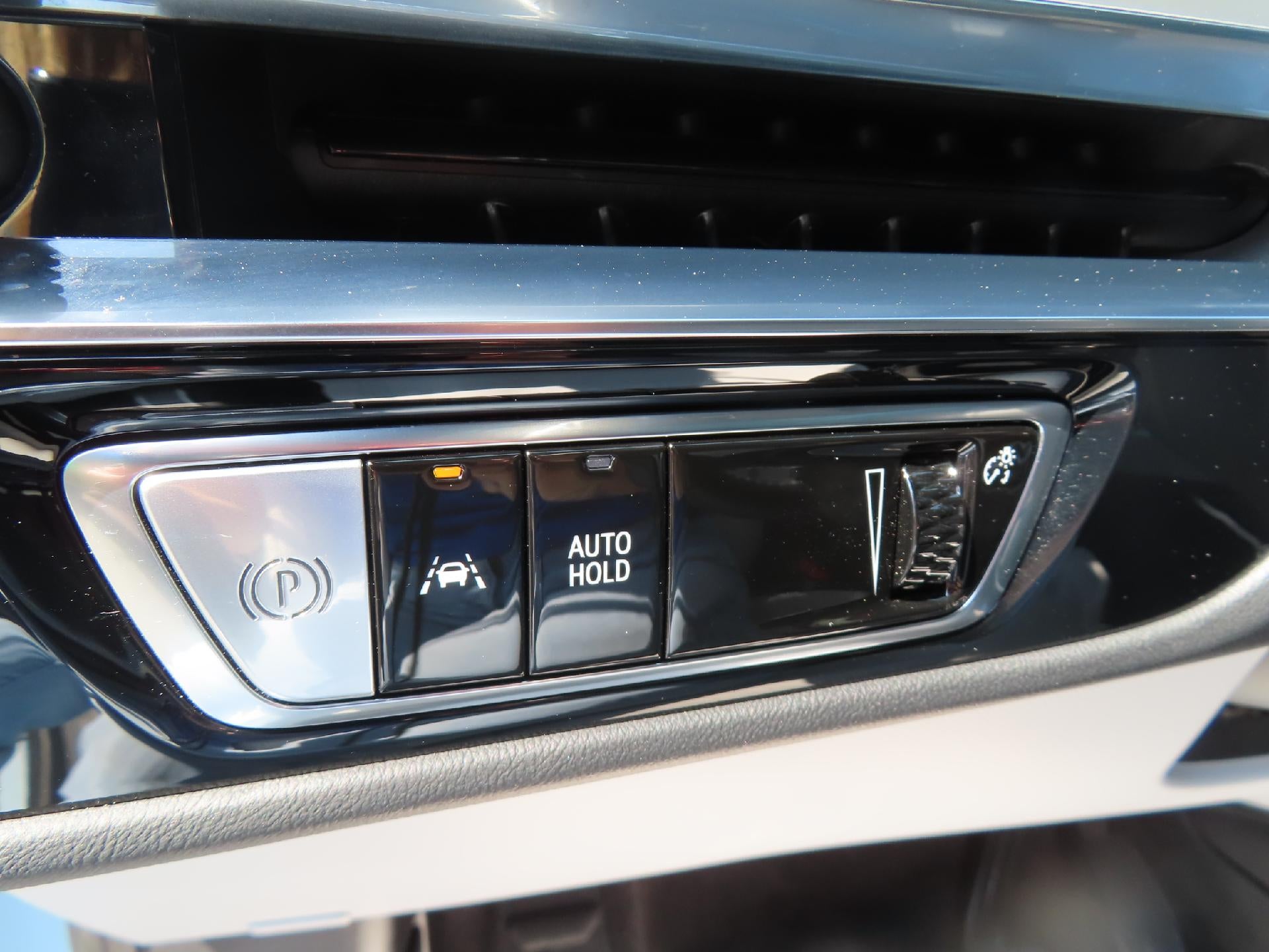 2024 Cadillac LYRIQ Luxury 1 - Photo 36