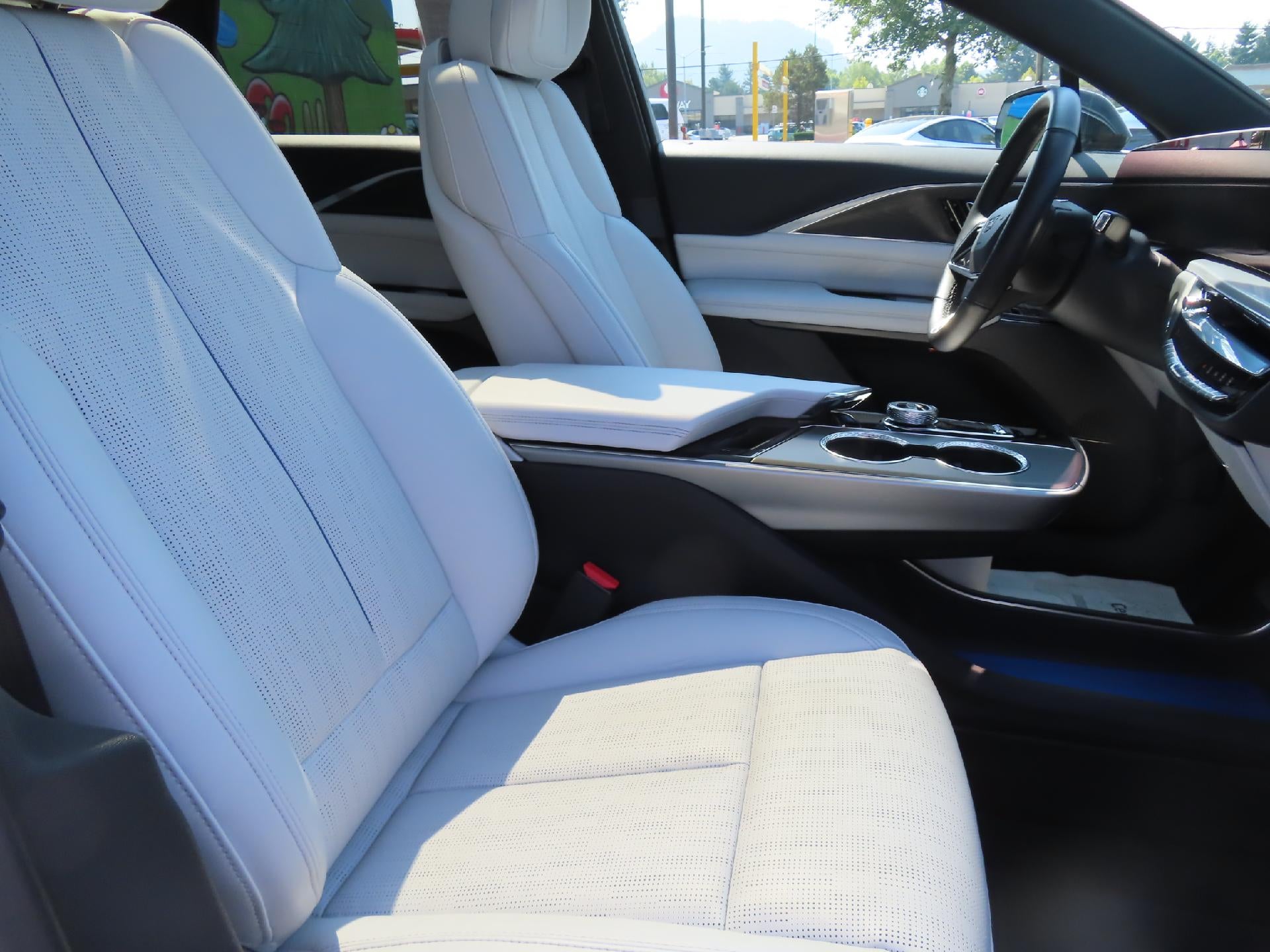 2024 Cadillac LYRIQ Luxury 1 - Photo 42