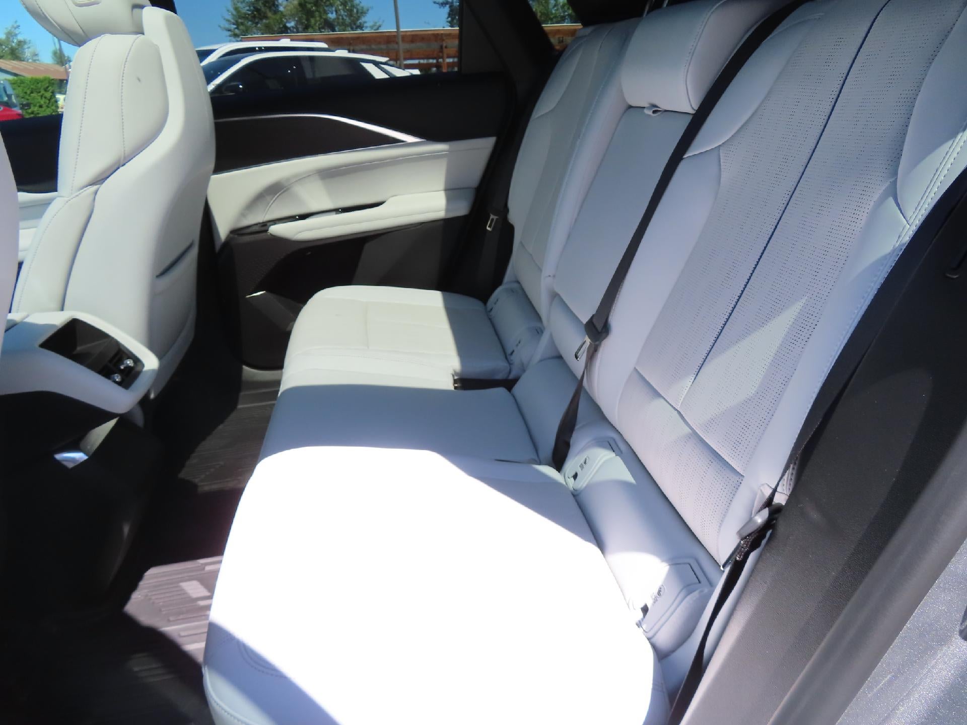 2024 Cadillac LYRIQ Luxury