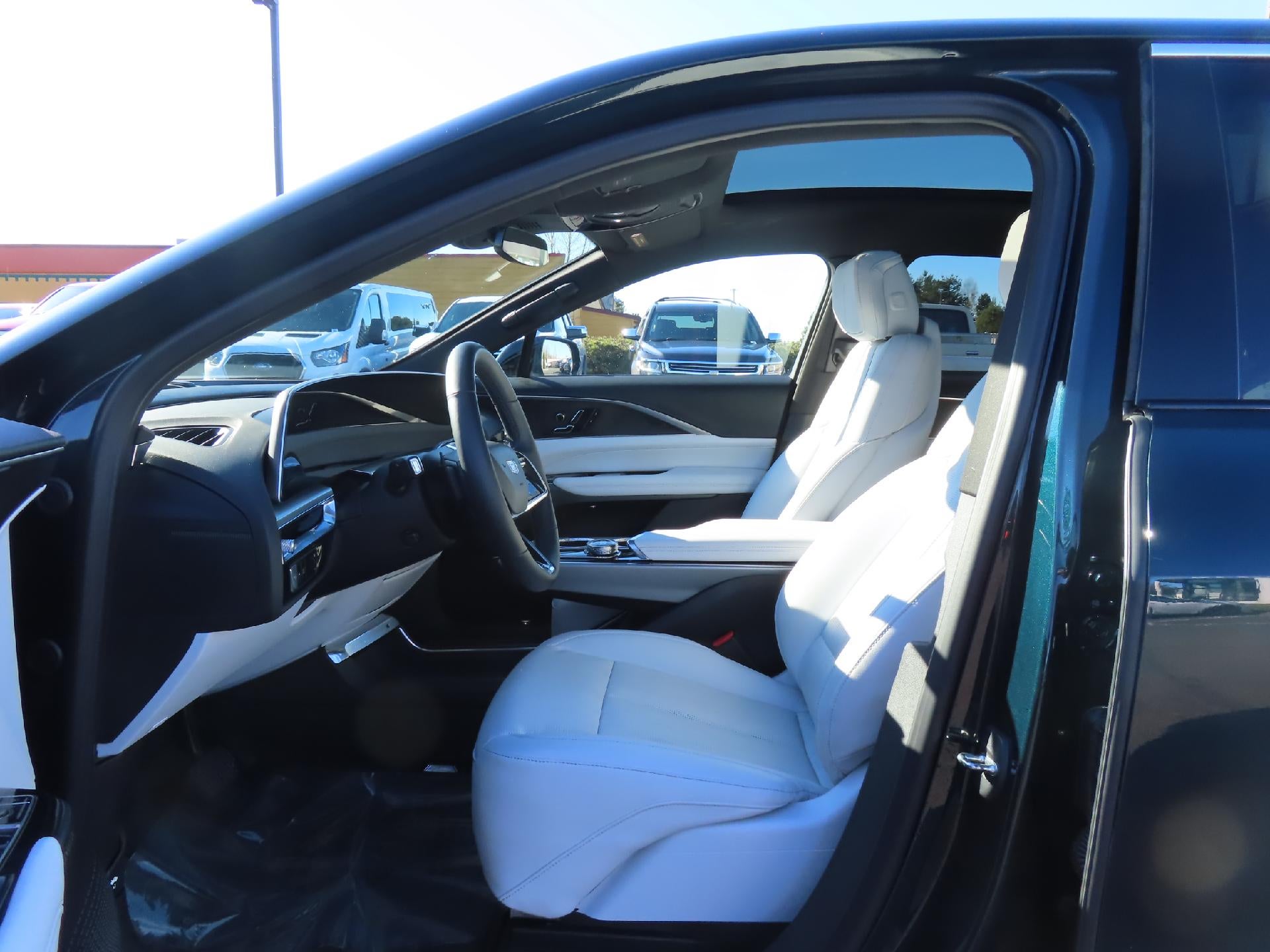 2024 Cadillac LYRIQ Luxury