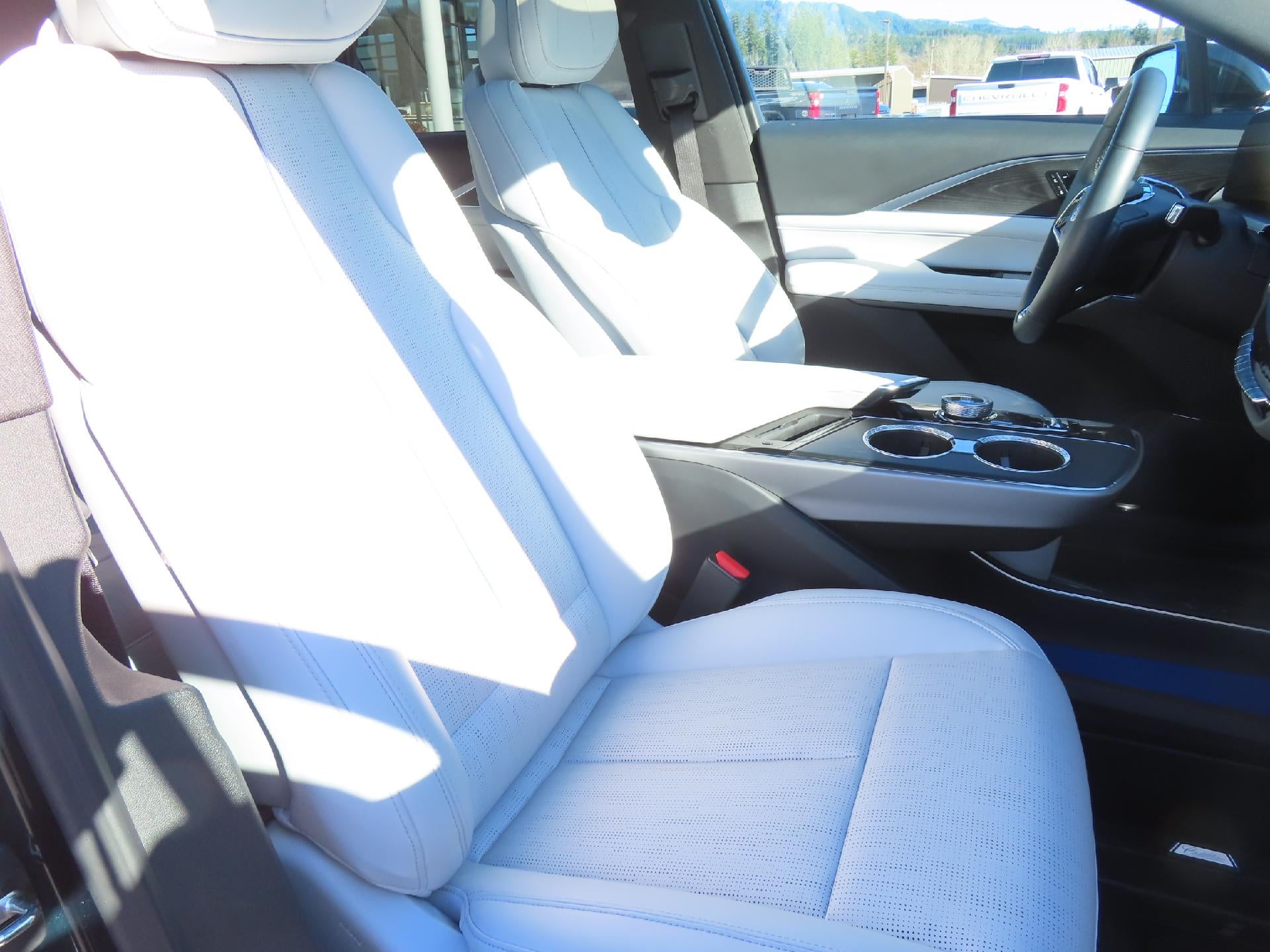 2024 Cadillac LYRIQ Luxury