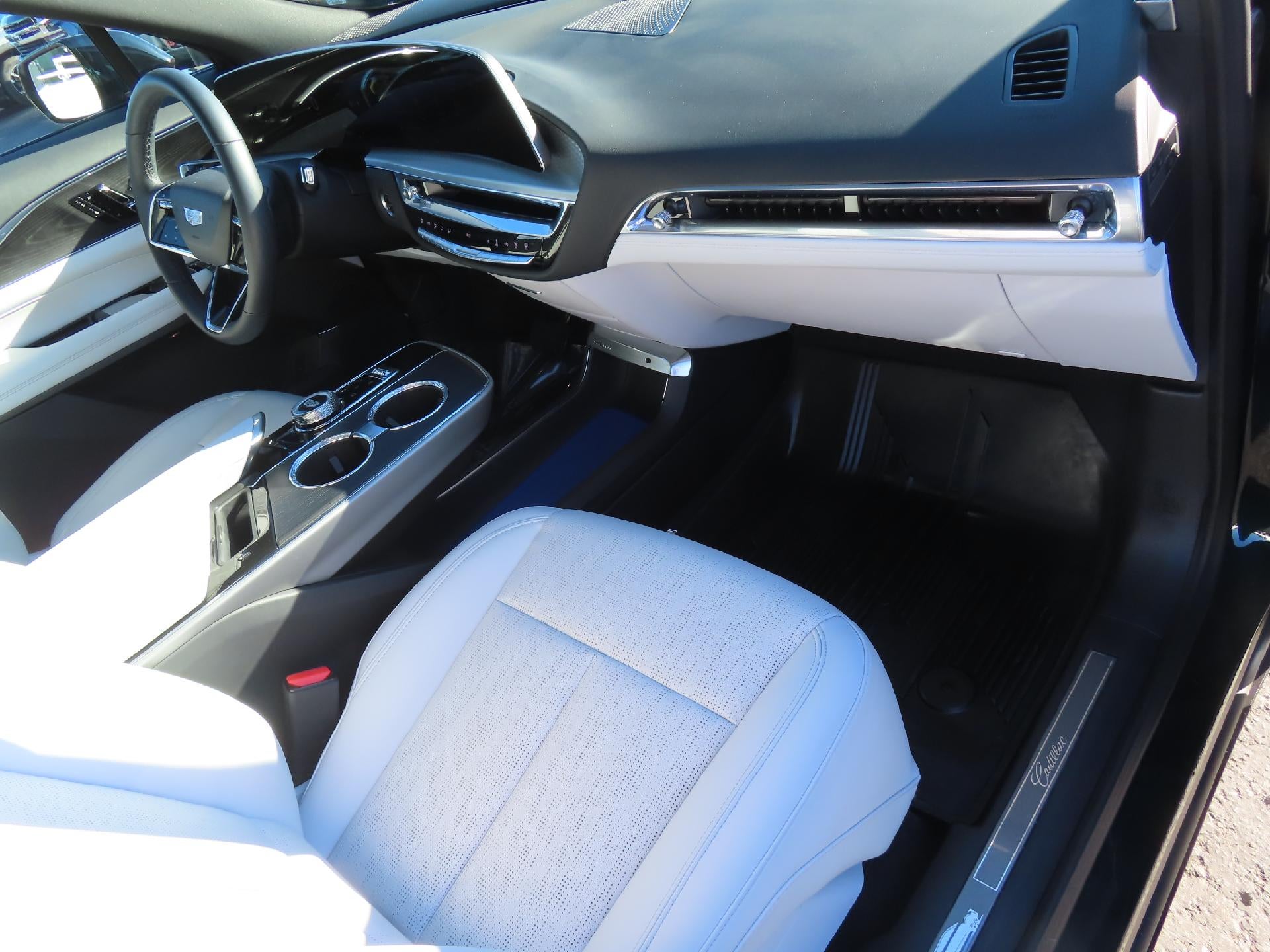 2024 Cadillac LYRIQ Luxury