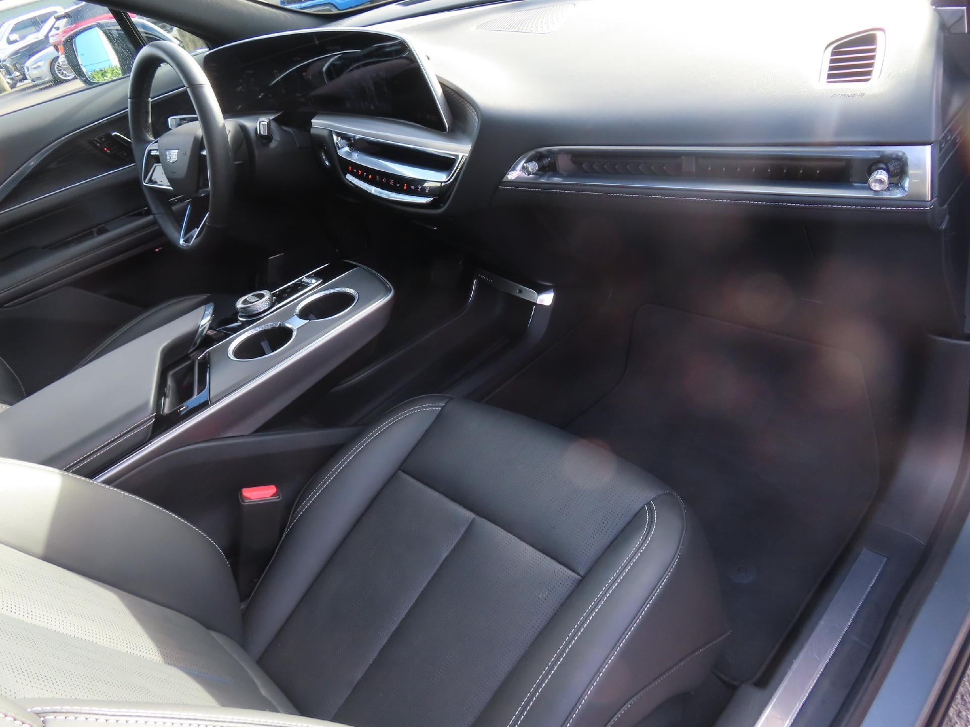 2024 Cadillac LYRIQ Luxury