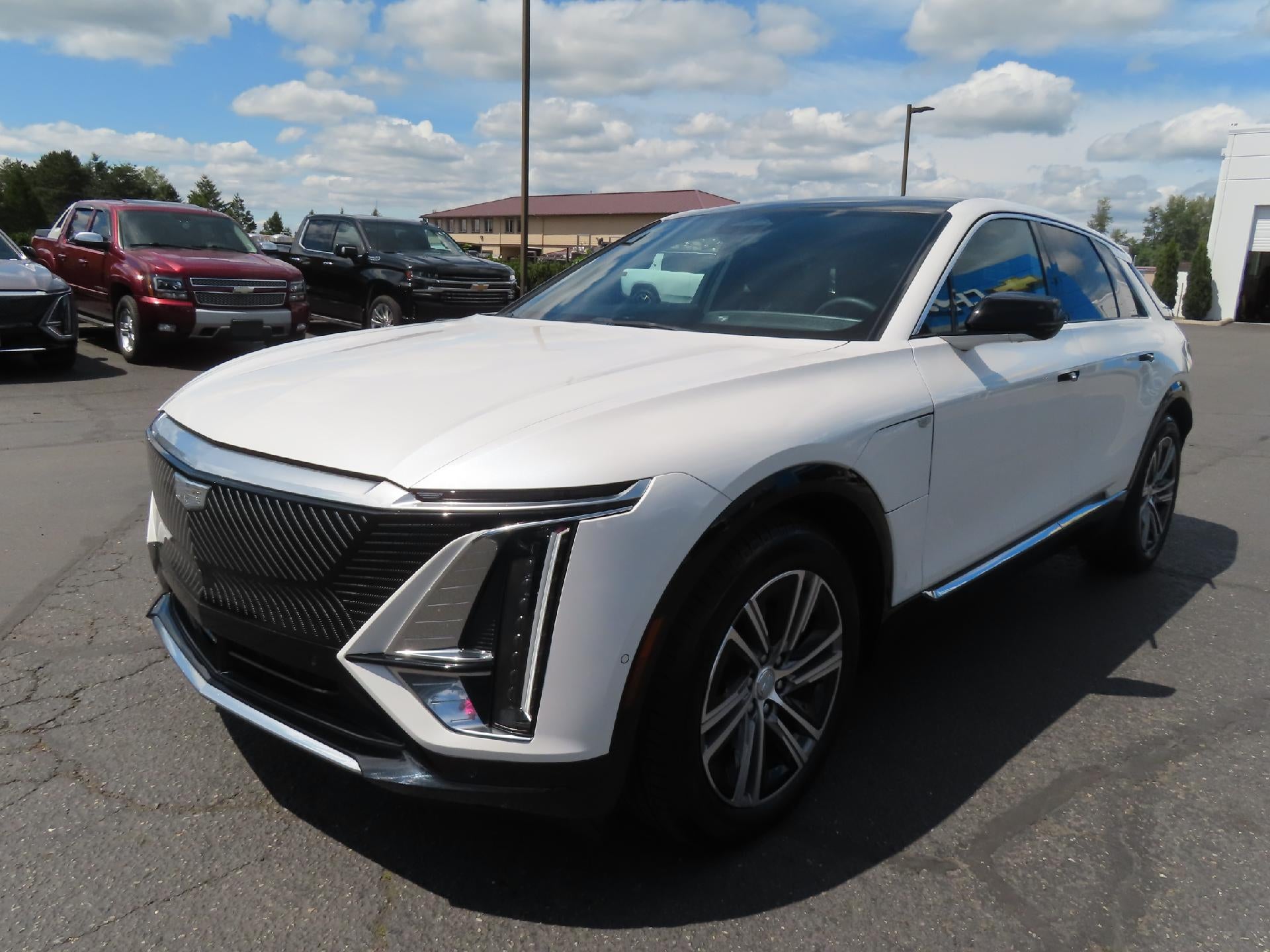 2025 Cadillac LYRIQ Luxury