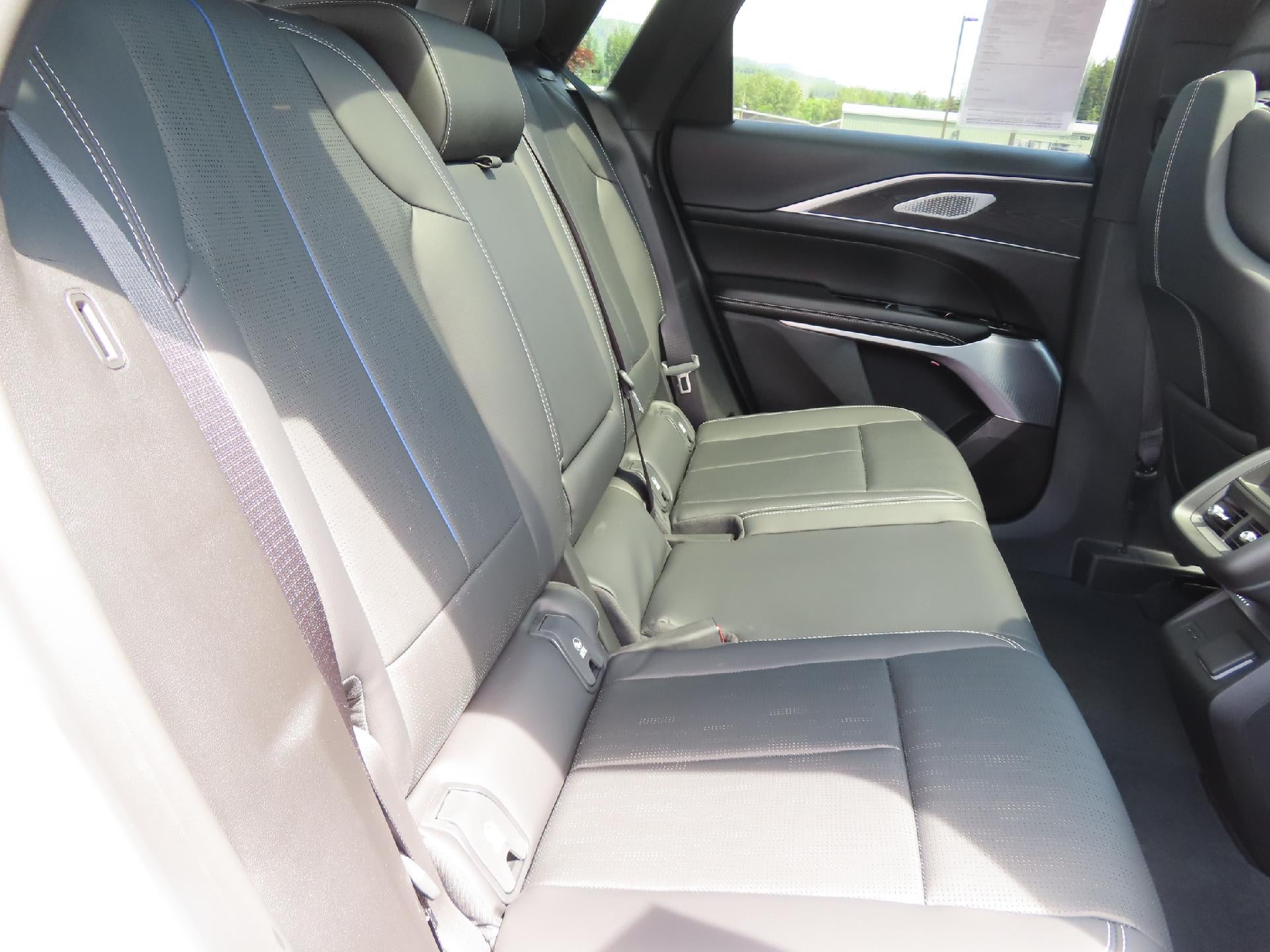2025 Cadillac LYRIQ Luxury