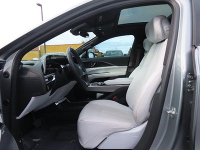 2024 Cadillac LYRIQ Luxury