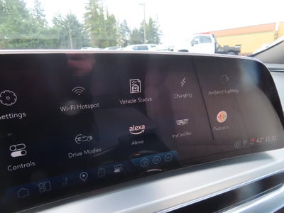 2024 Cadillac LYRIQ Luxury