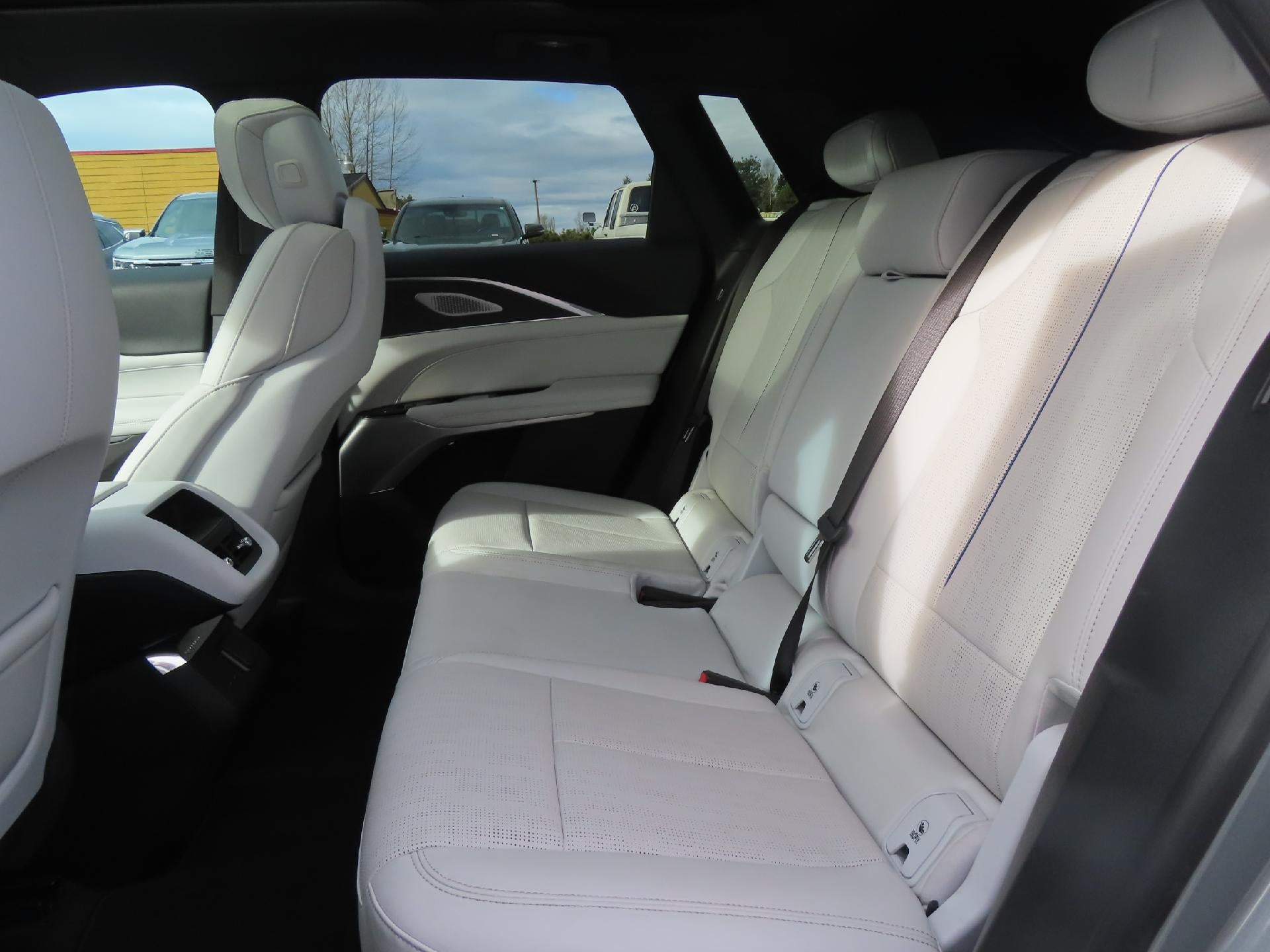 2024 Cadillac LYRIQ Luxury