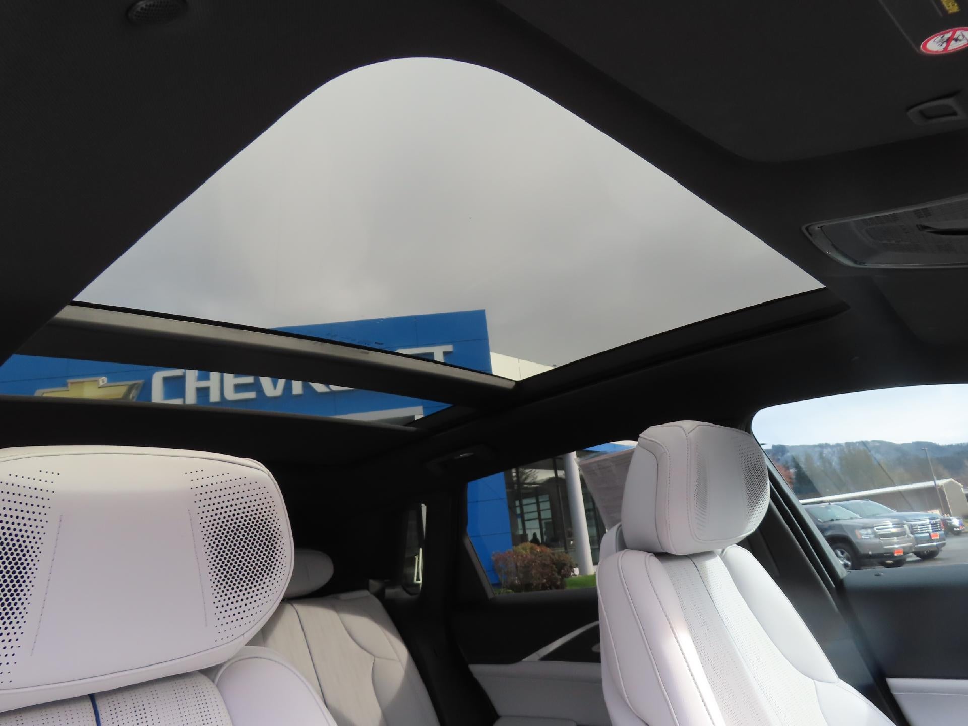 2024 Cadillac LYRIQ Luxury