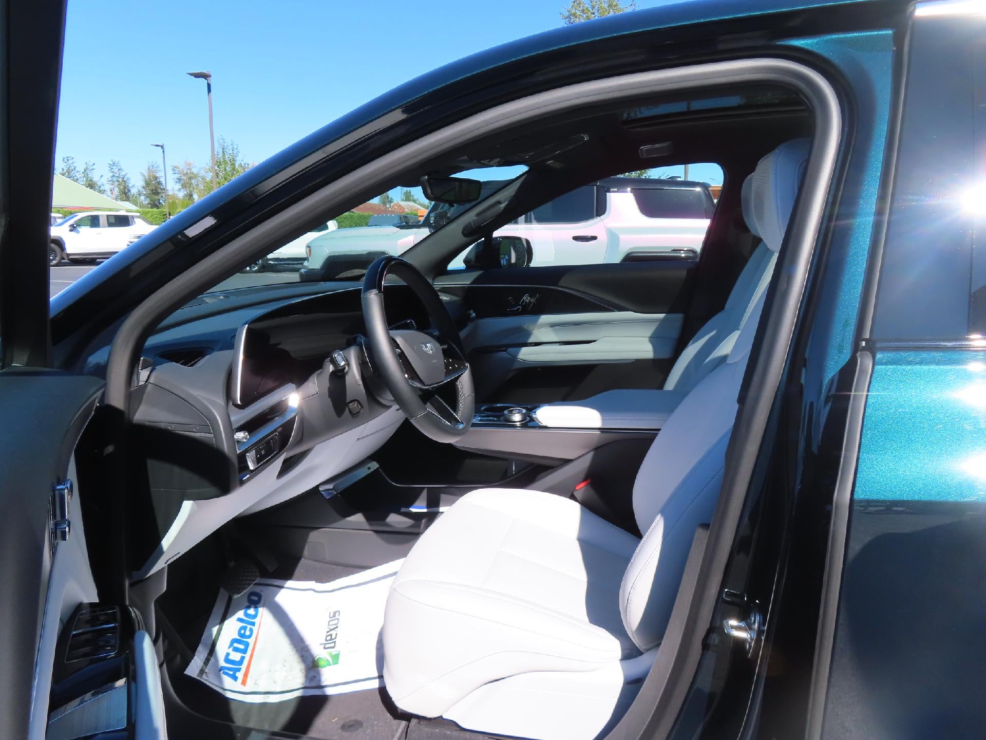 2026 Cadillac LYRIQ Premium Luxury