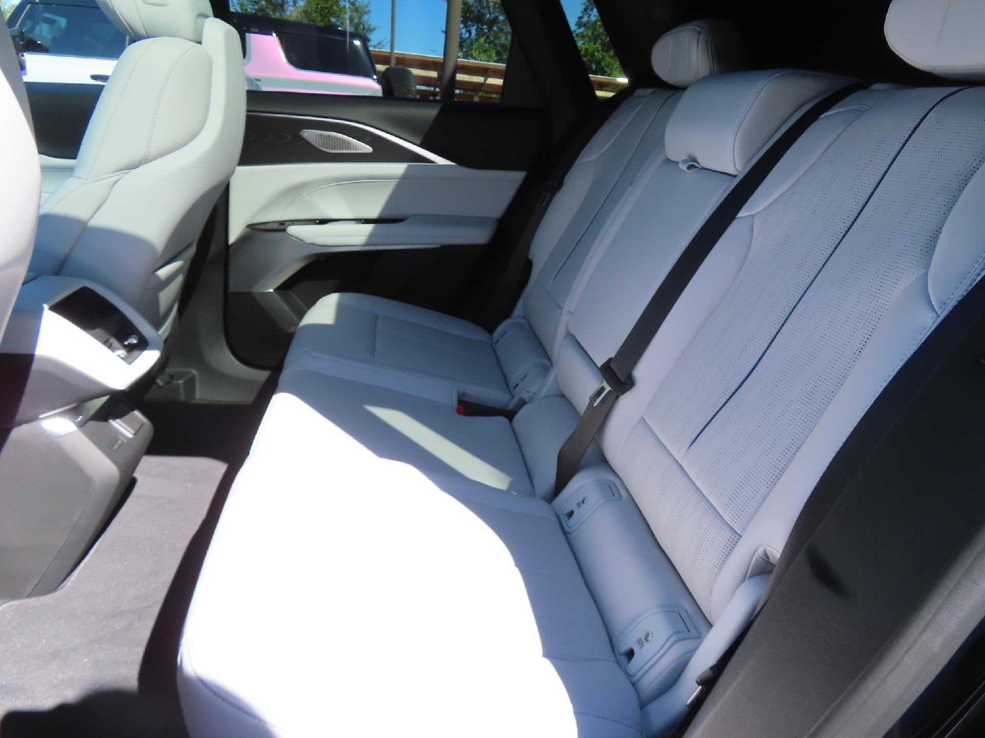 2026 Cadillac LYRIQ Premium Luxury