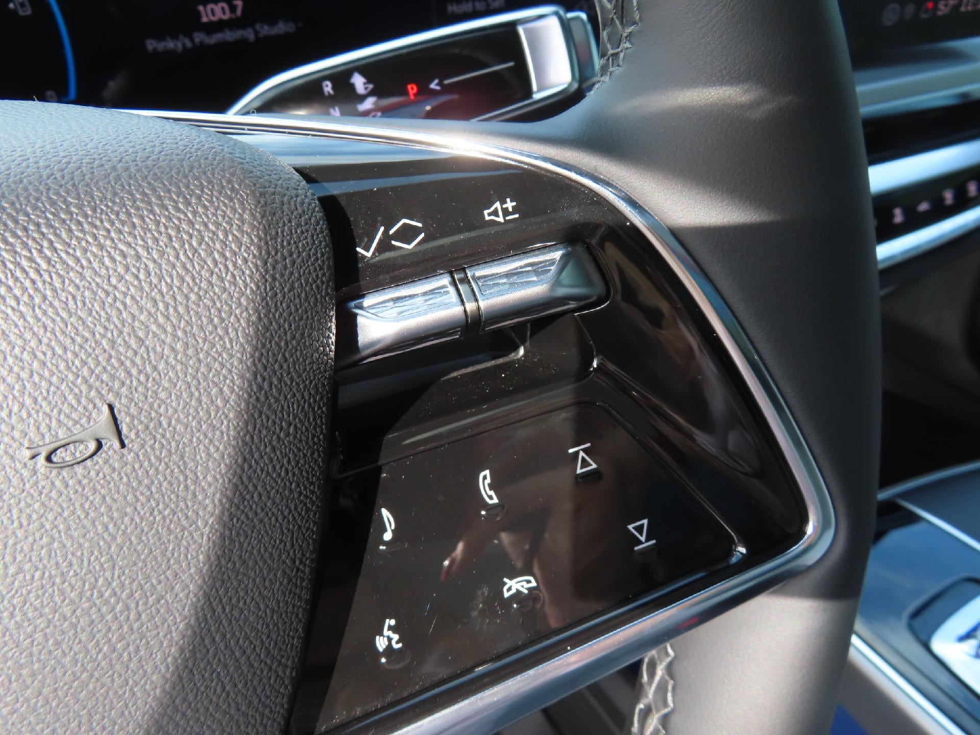 2025 Cadillac LYRIQ Luxury