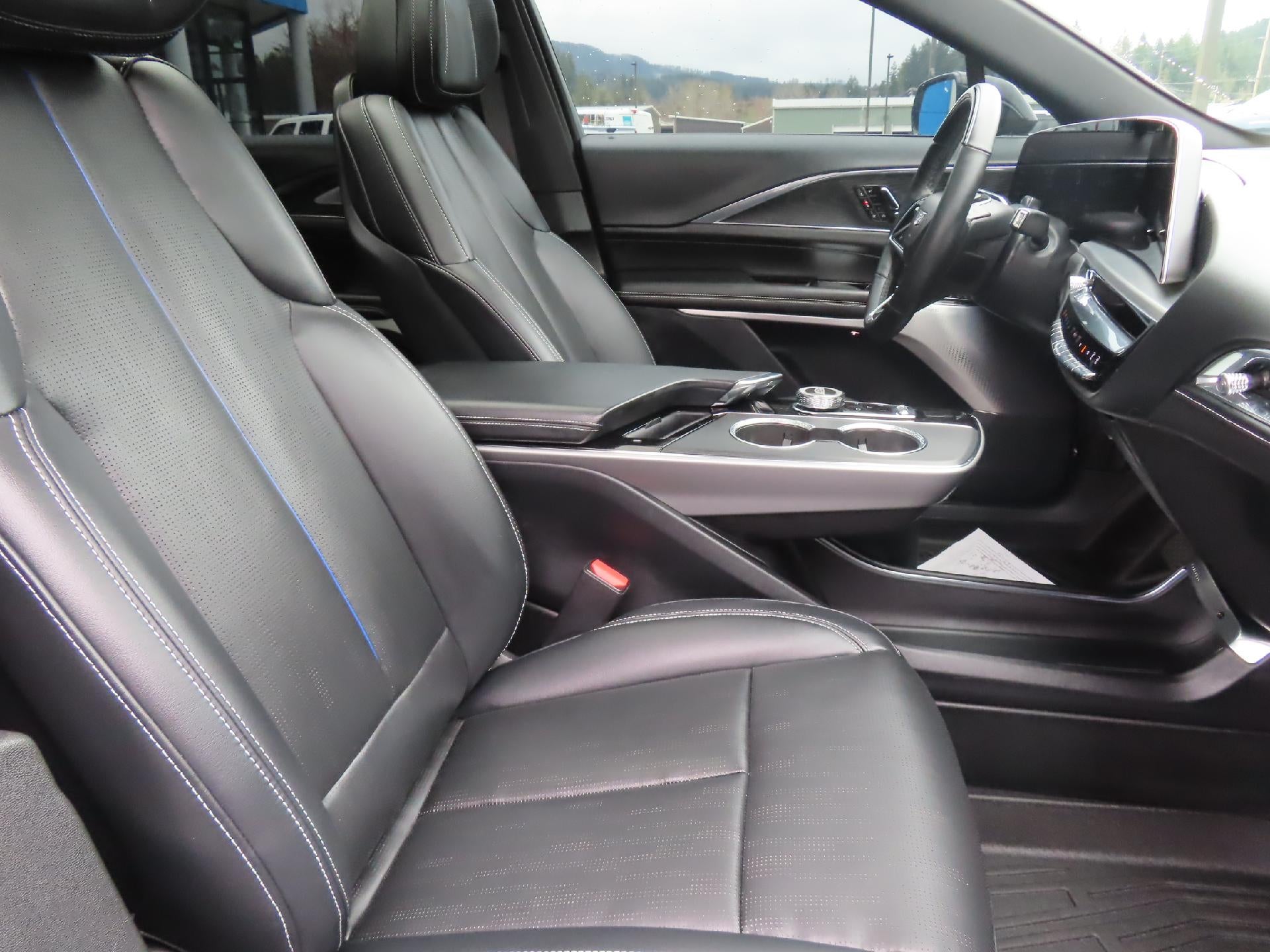 2024 Cadillac LYRIQ Luxury