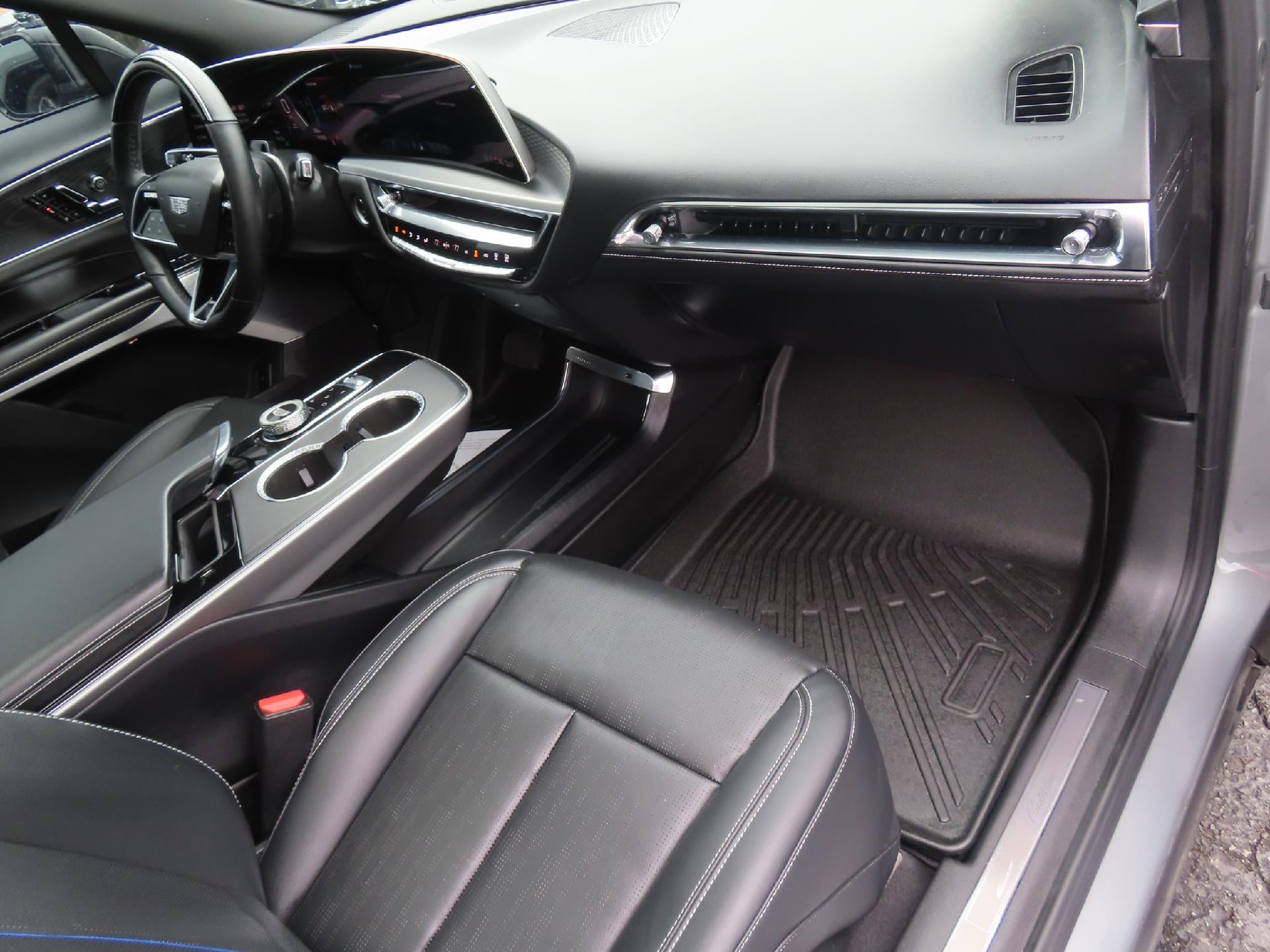 2024 Cadillac LYRIQ Luxury