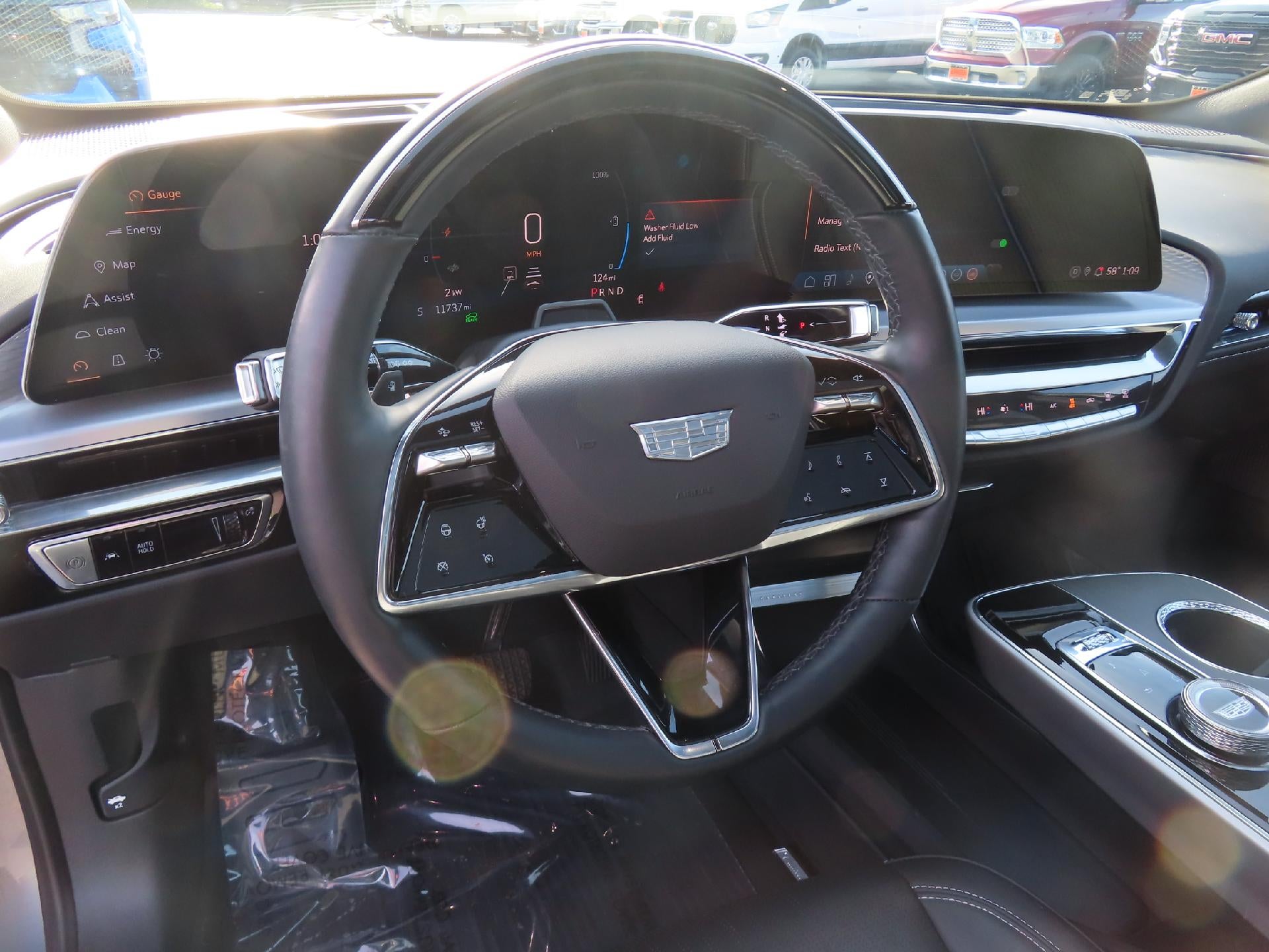 2024 Cadillac LYRIQ Luxury