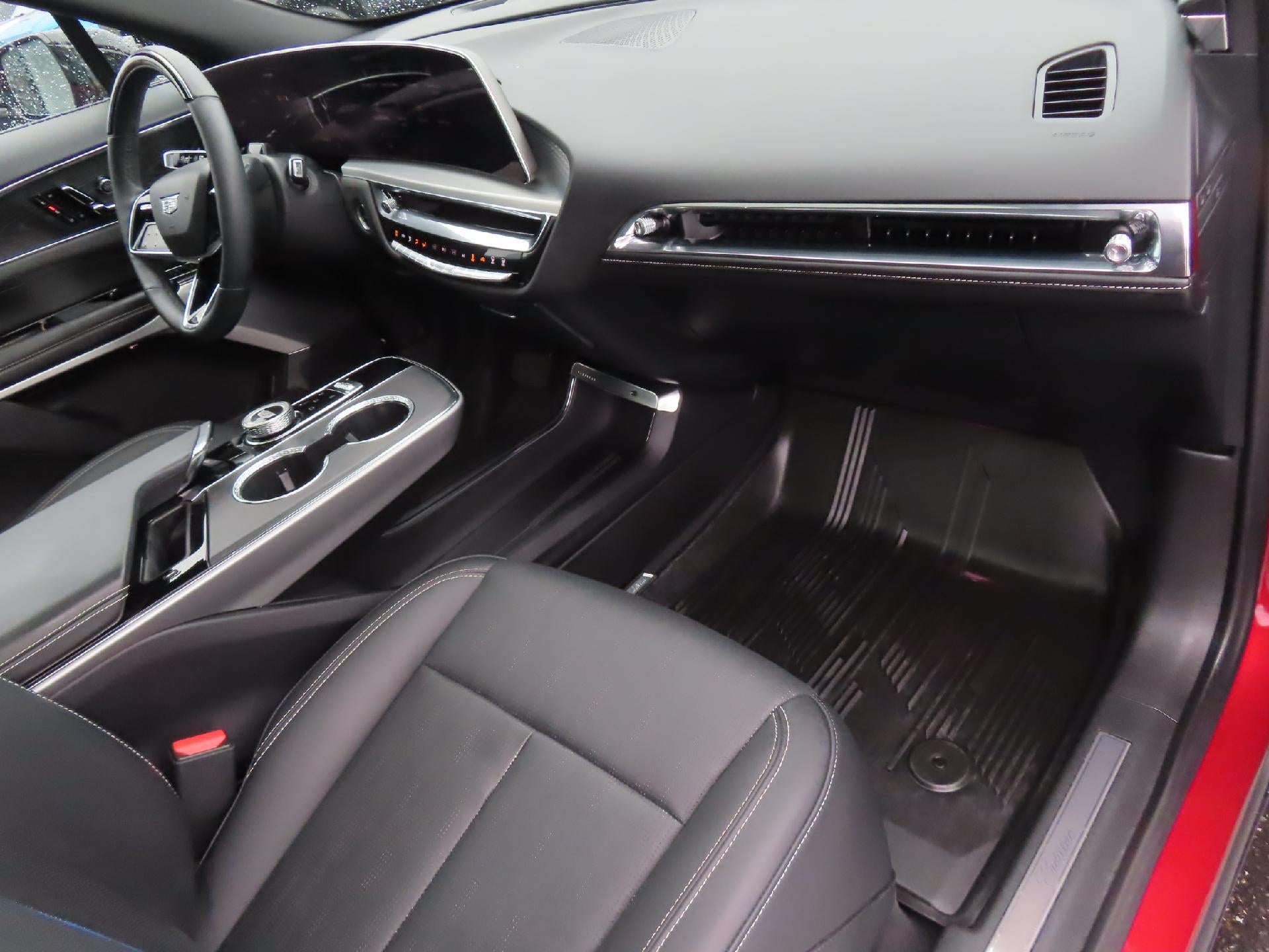 2024 Cadillac LYRIQ Luxury