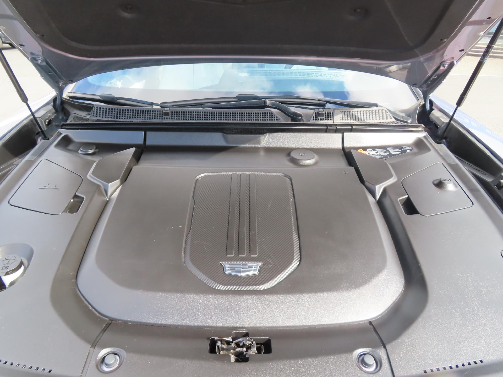 2024 Cadillac LYRIQ Sport