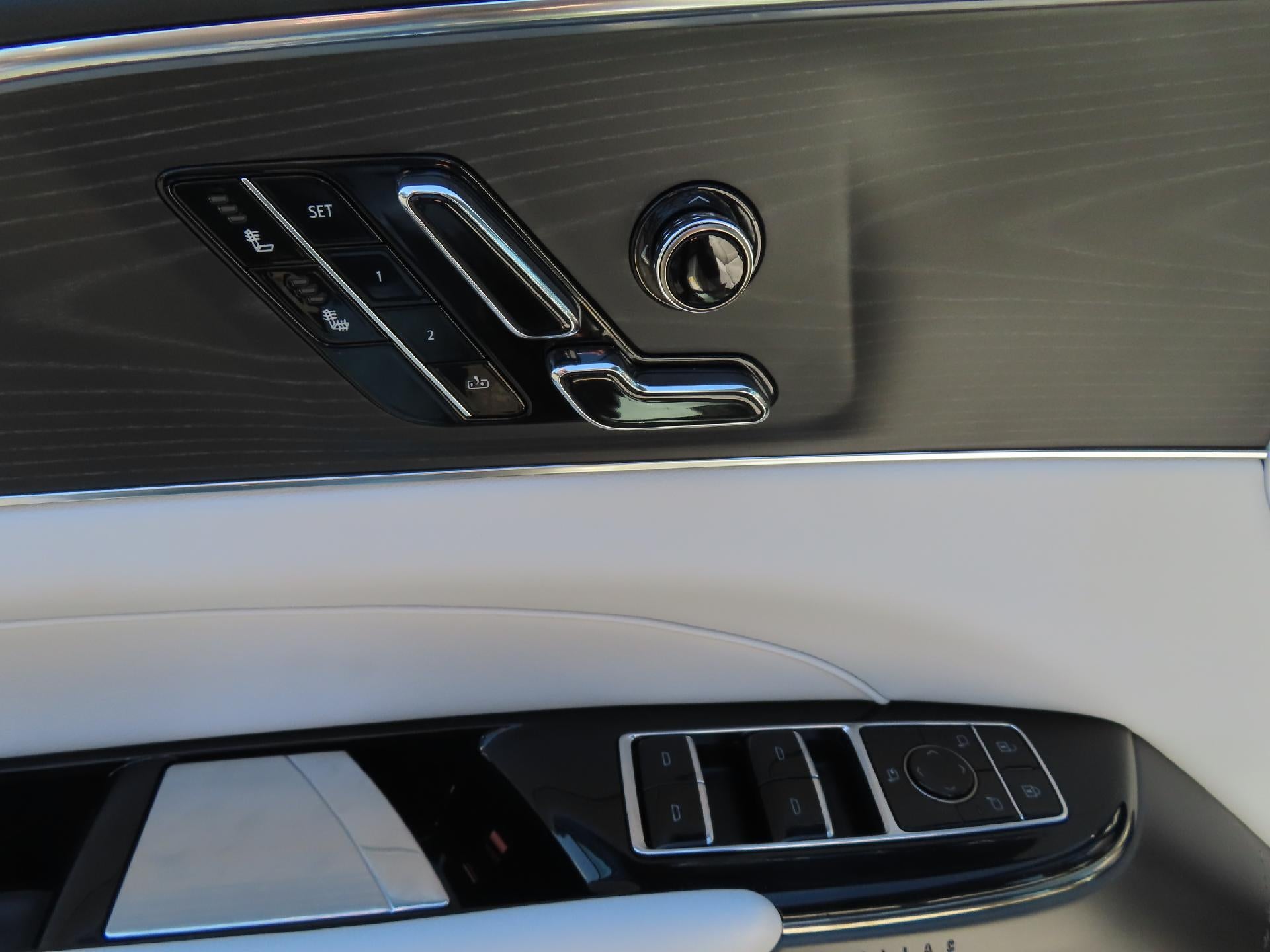 2024 Cadillac LYRIQ Sport