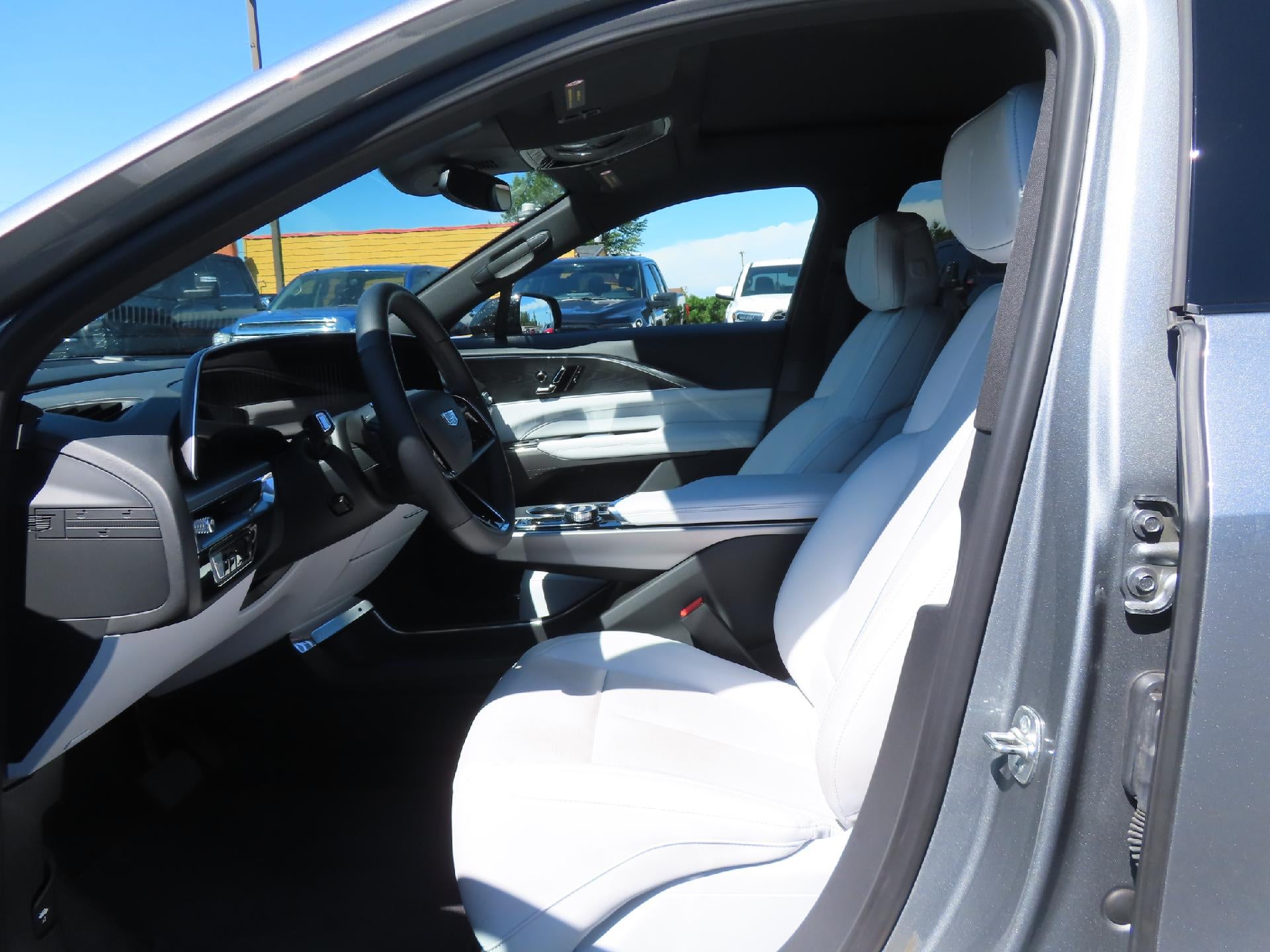 2024 Cadillac LYRIQ Sport