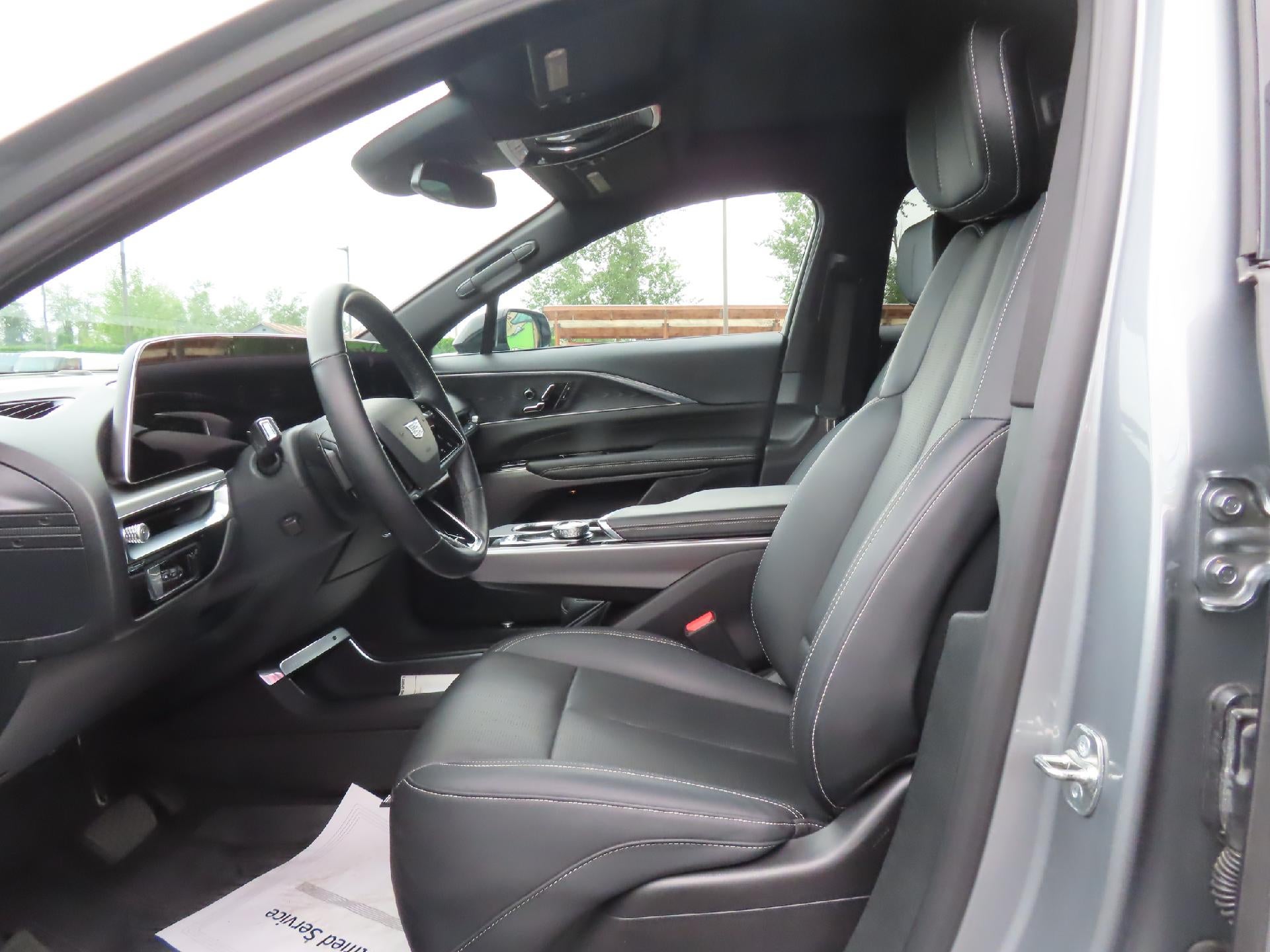 2024 Cadillac LYRIQ Sport