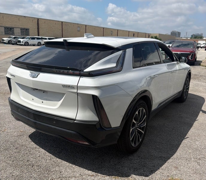 2024 Cadillac LYRIQ Sport