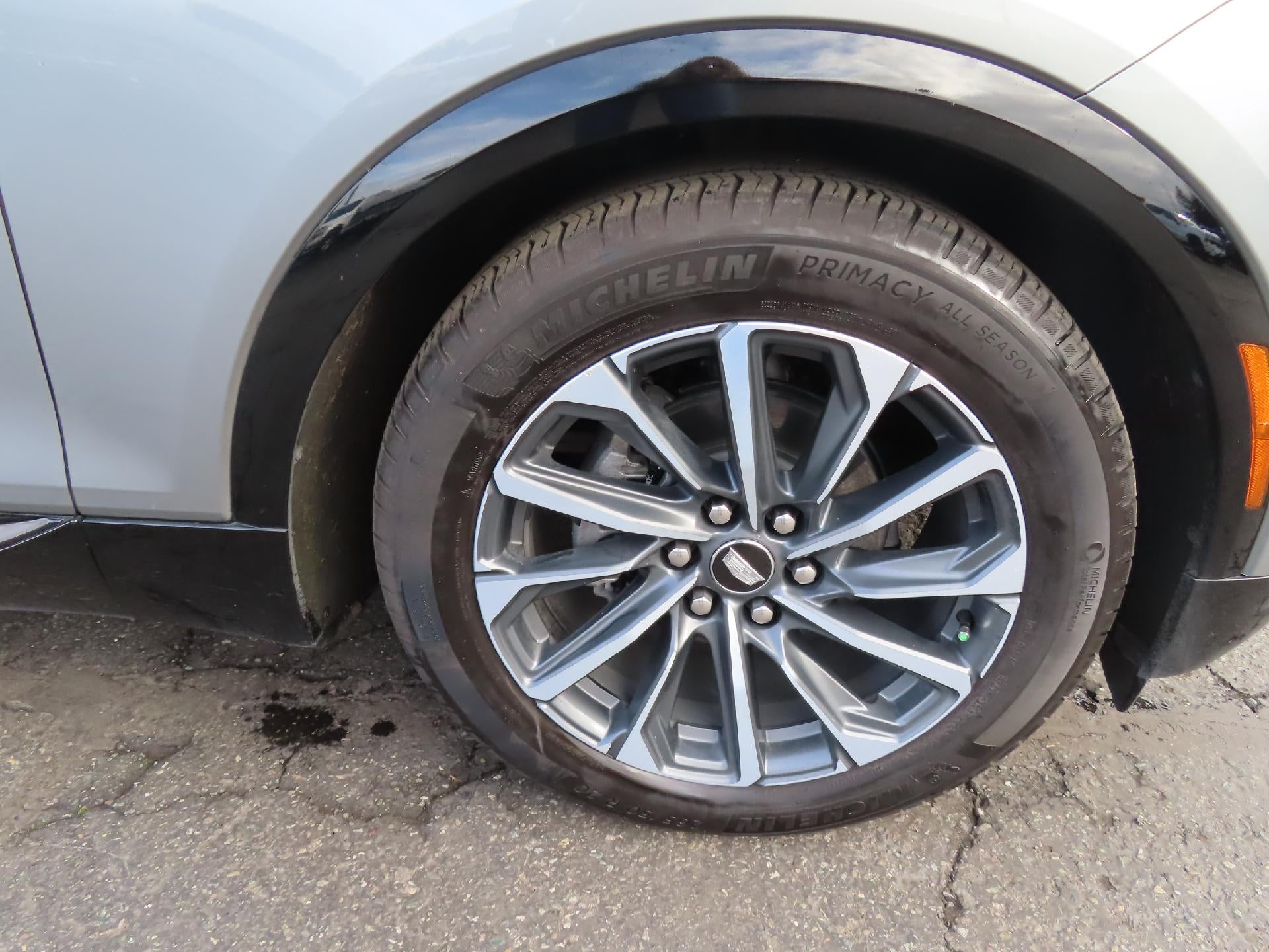 2024 Cadillac LYRIQ Sport