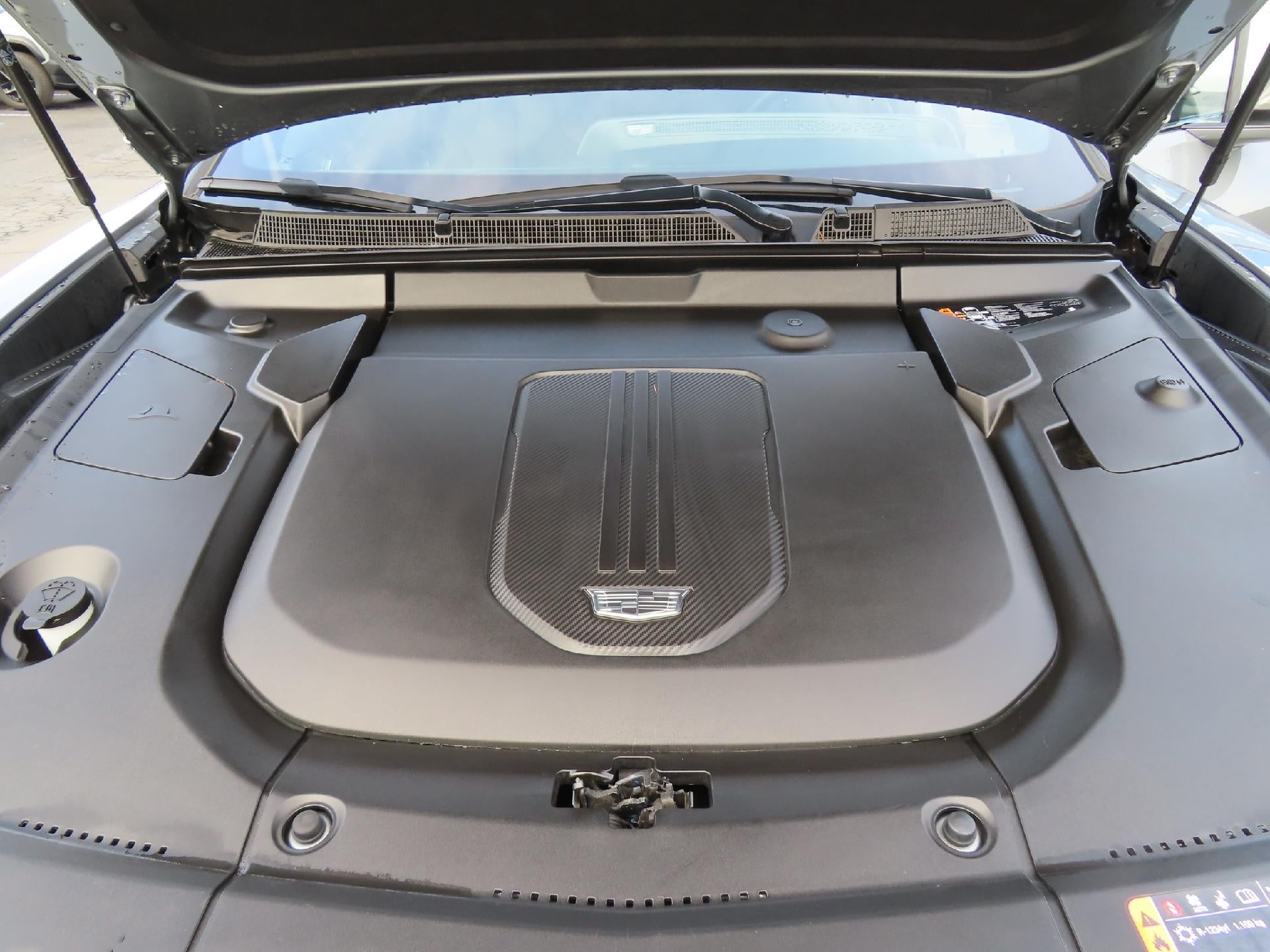 2024 Cadillac LYRIQ Sport