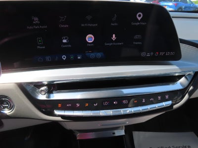 2025 Cadillac LYRIQ Sport
