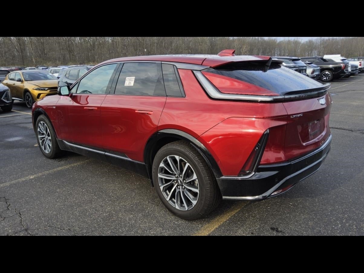 2024 Cadillac LYRIQ Sport
