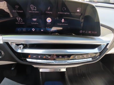 2024 Cadillac LYRIQ Sport
