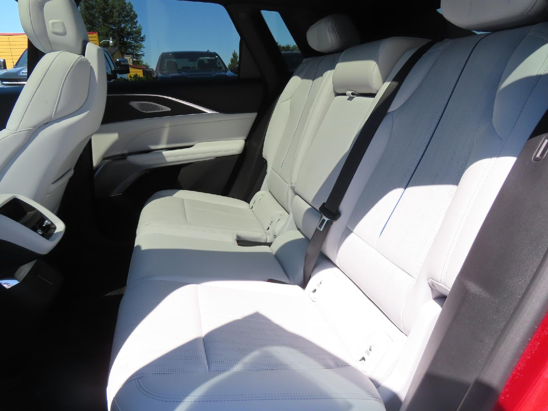 2024 Cadillac LYRIQ Sport